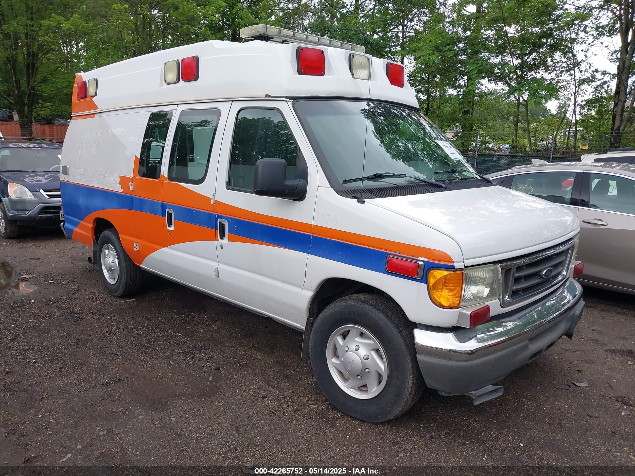 2006 Ford E-350, VIN 1FDSS34P46HA37554 — Зад