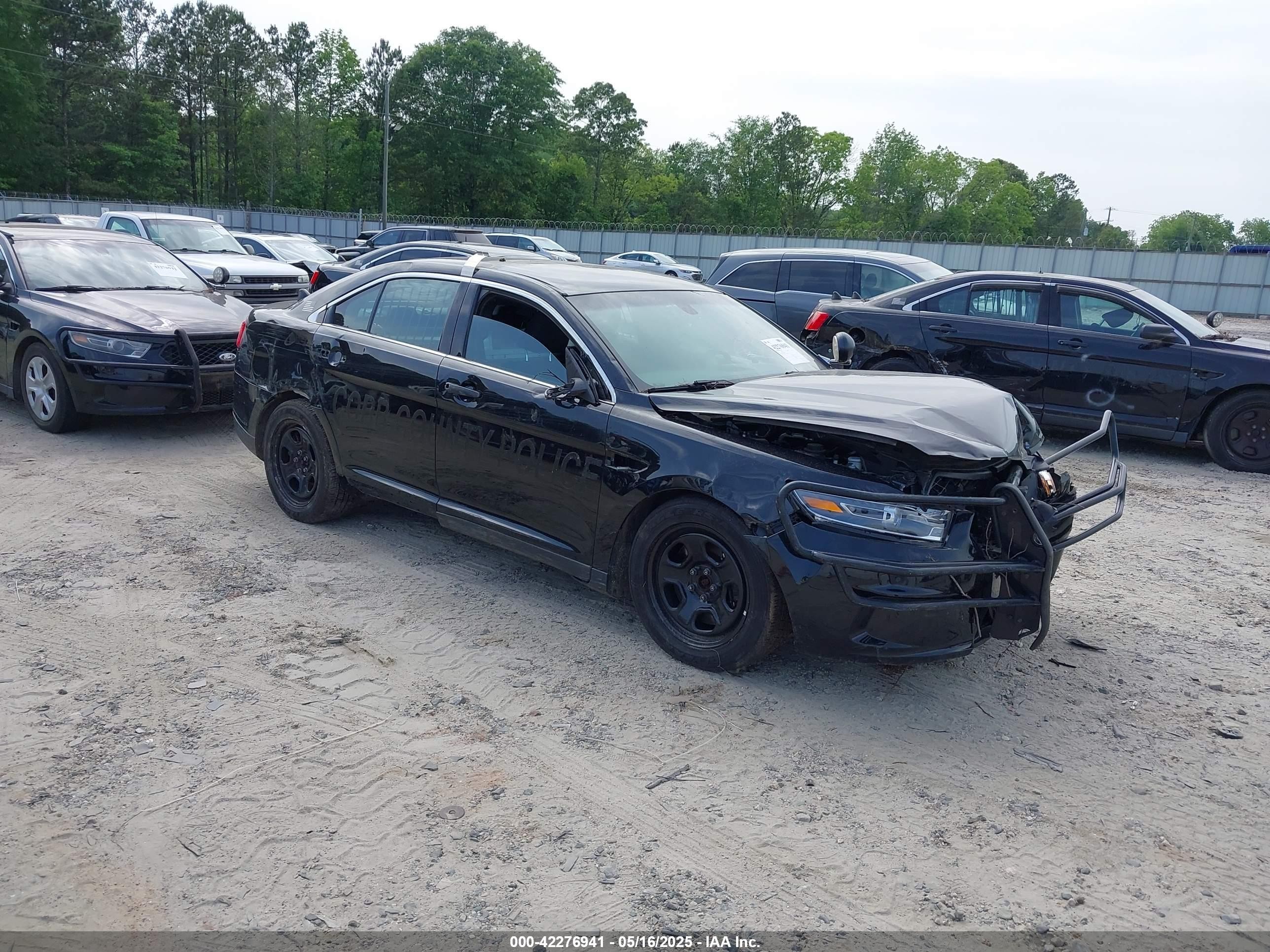 2016 Ford Police Interceptor, VIN 1FAHP2MK9GG144966 — Front end