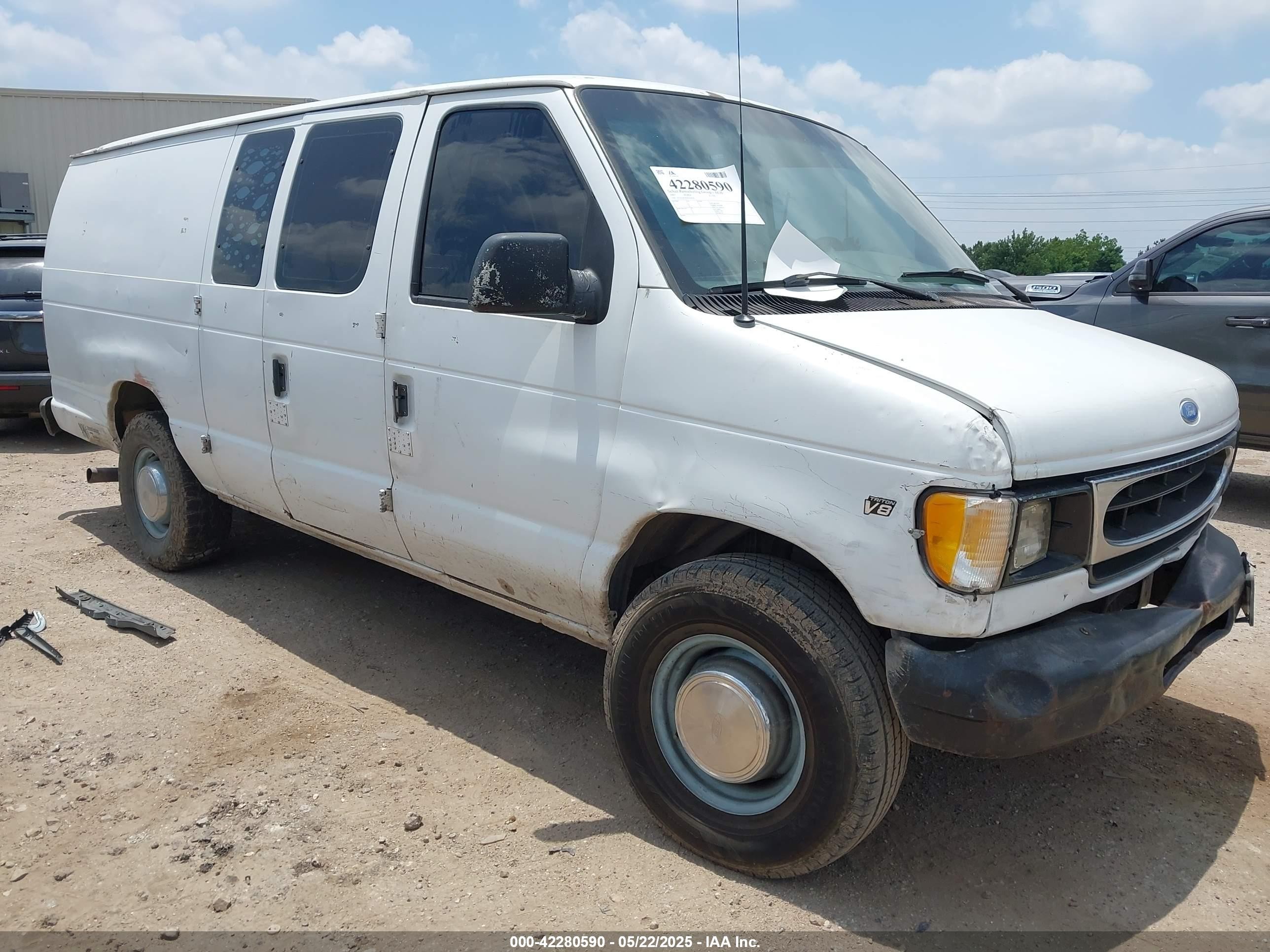 1997 Ford E-350, VIN 1FTJS34L9VHA58265 — Normal wear