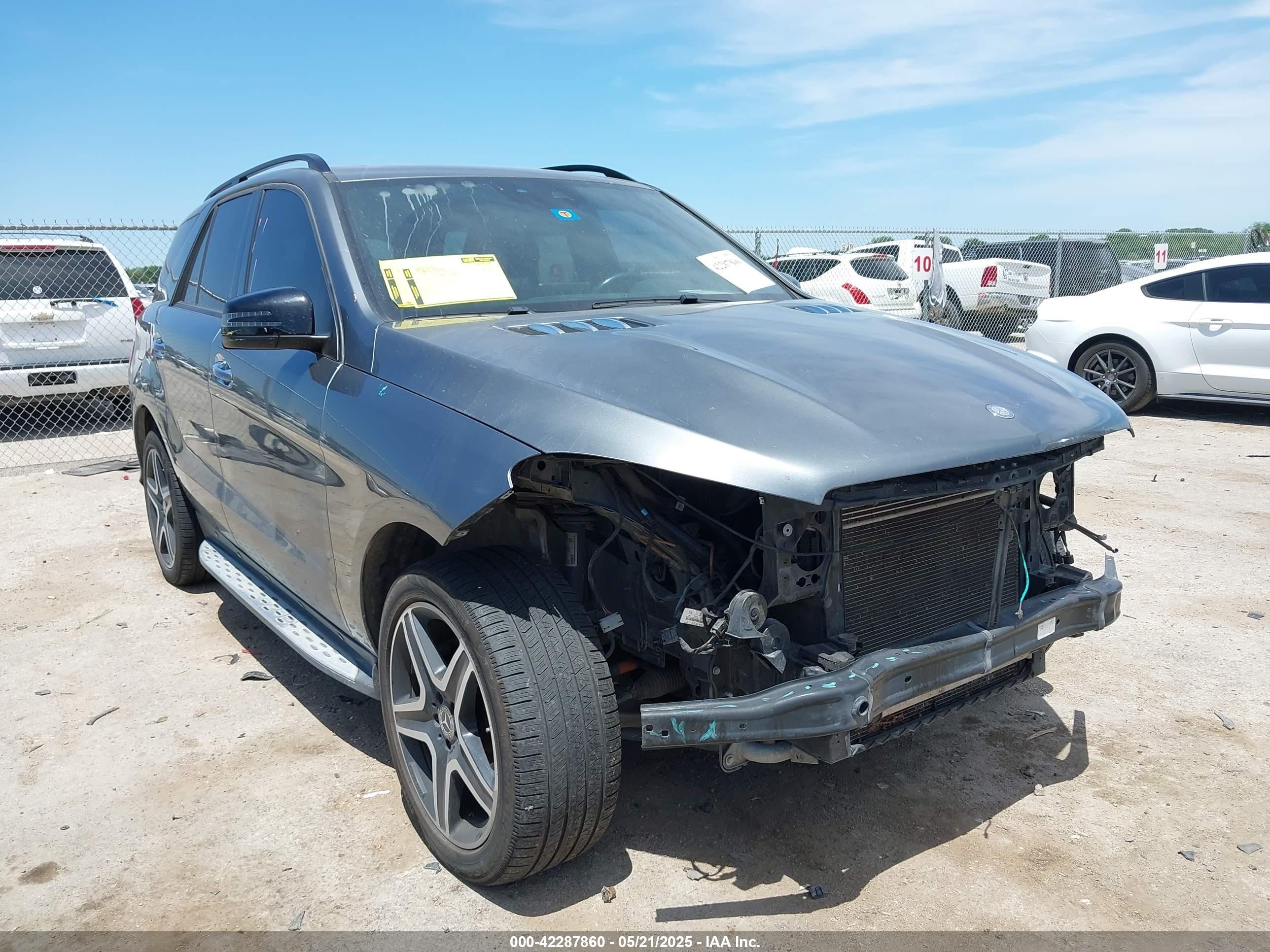 2017 Mercedes-Benz GLE 350, VIN 4JGDA5HB8HA906447 — Front end