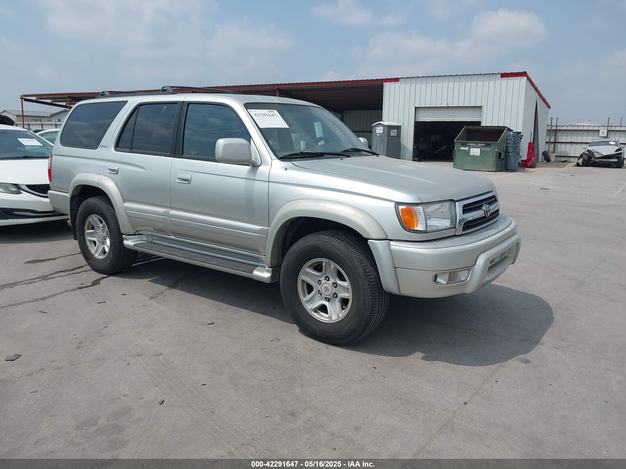 1999 Toyota 4Runner Limited, VIN JT3GN87R4X0134883 — Auction photo