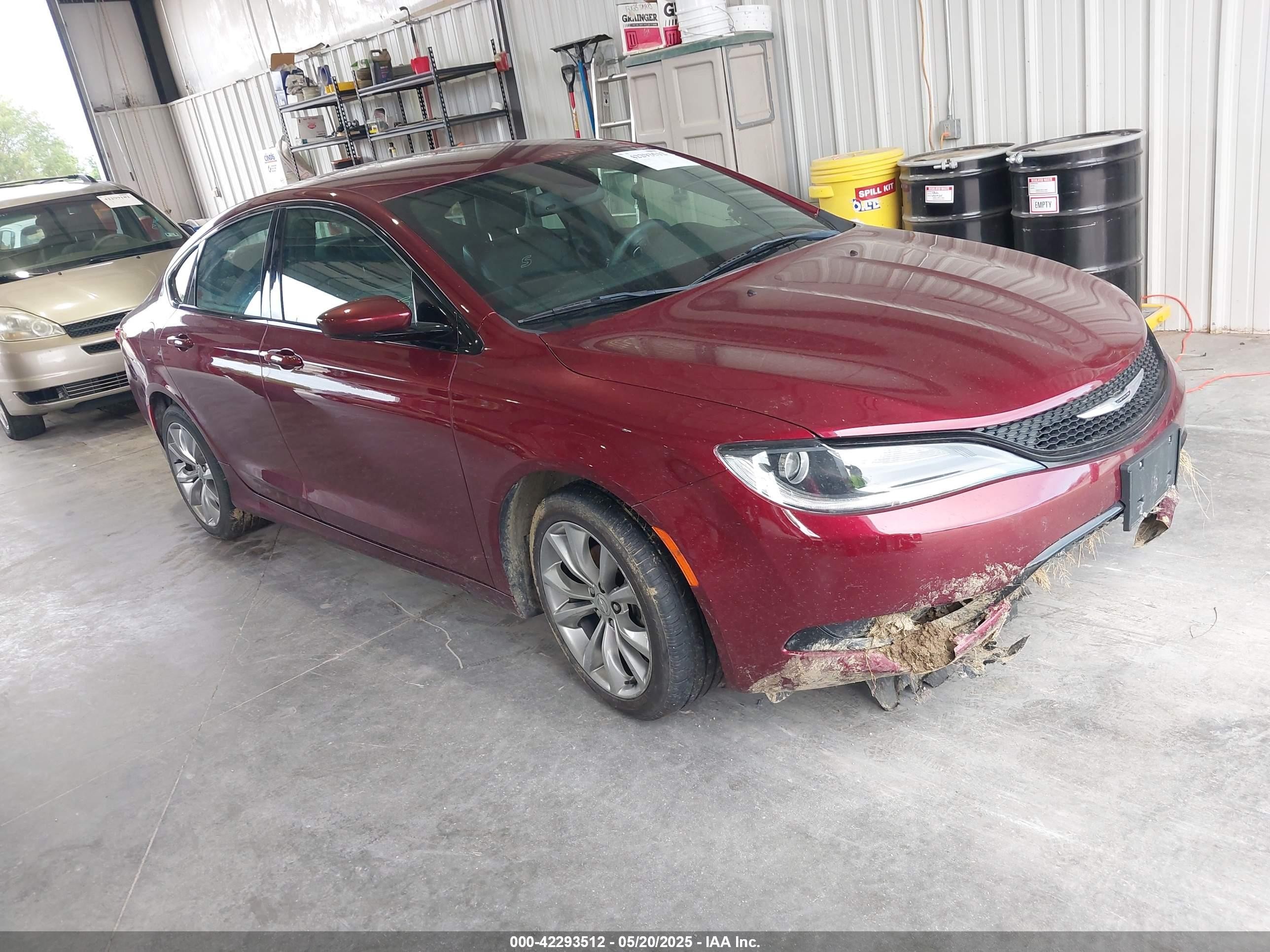 2015 Chrysler 200 S, VIN 1C3CCCBB0FN749465 — Front end