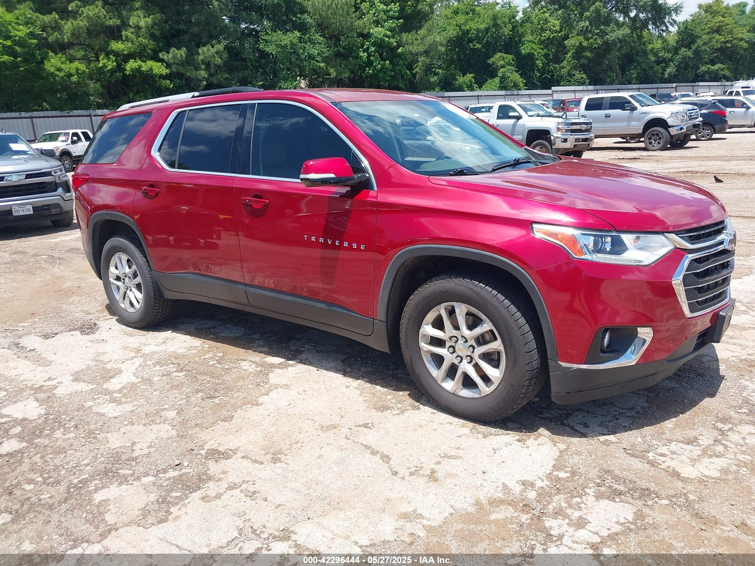 2018 Chevrolet Traverse LT Cloth, VIN 1GNERGKW0JJ170013 — Water / flood