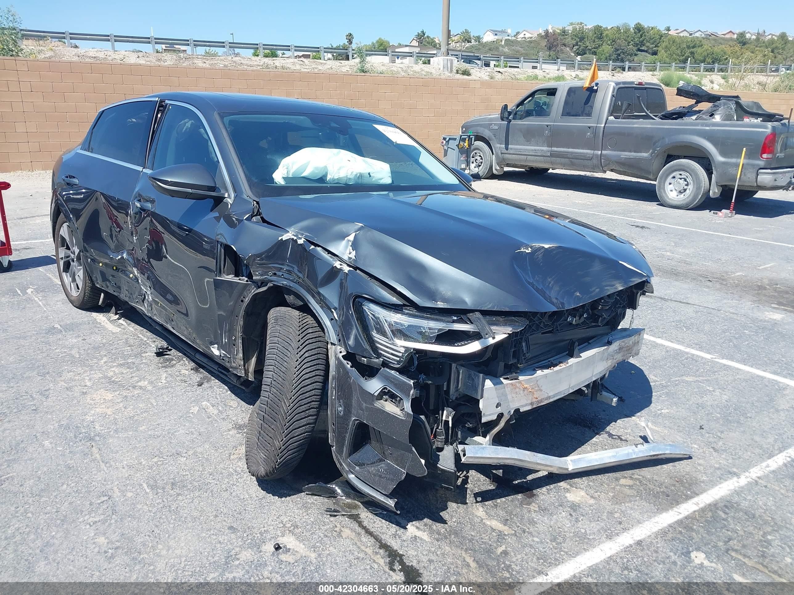 2020 Audi e-tron Sportback Premium Plus, VIN WA12ABGEXLB035392 — Front end
