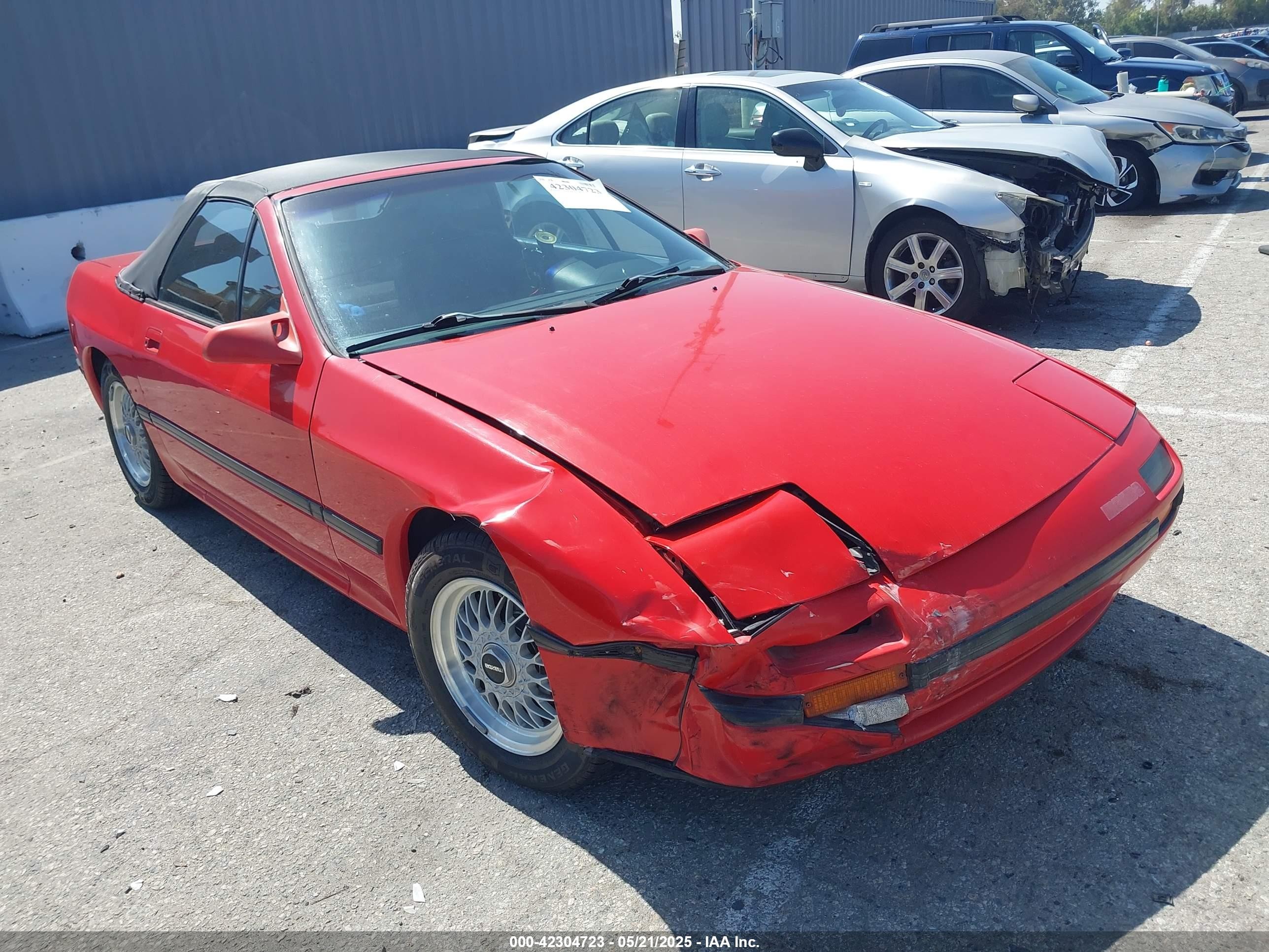 1988 Mazda RX-7, VIN JM1FC3511J0107807 — Front end
