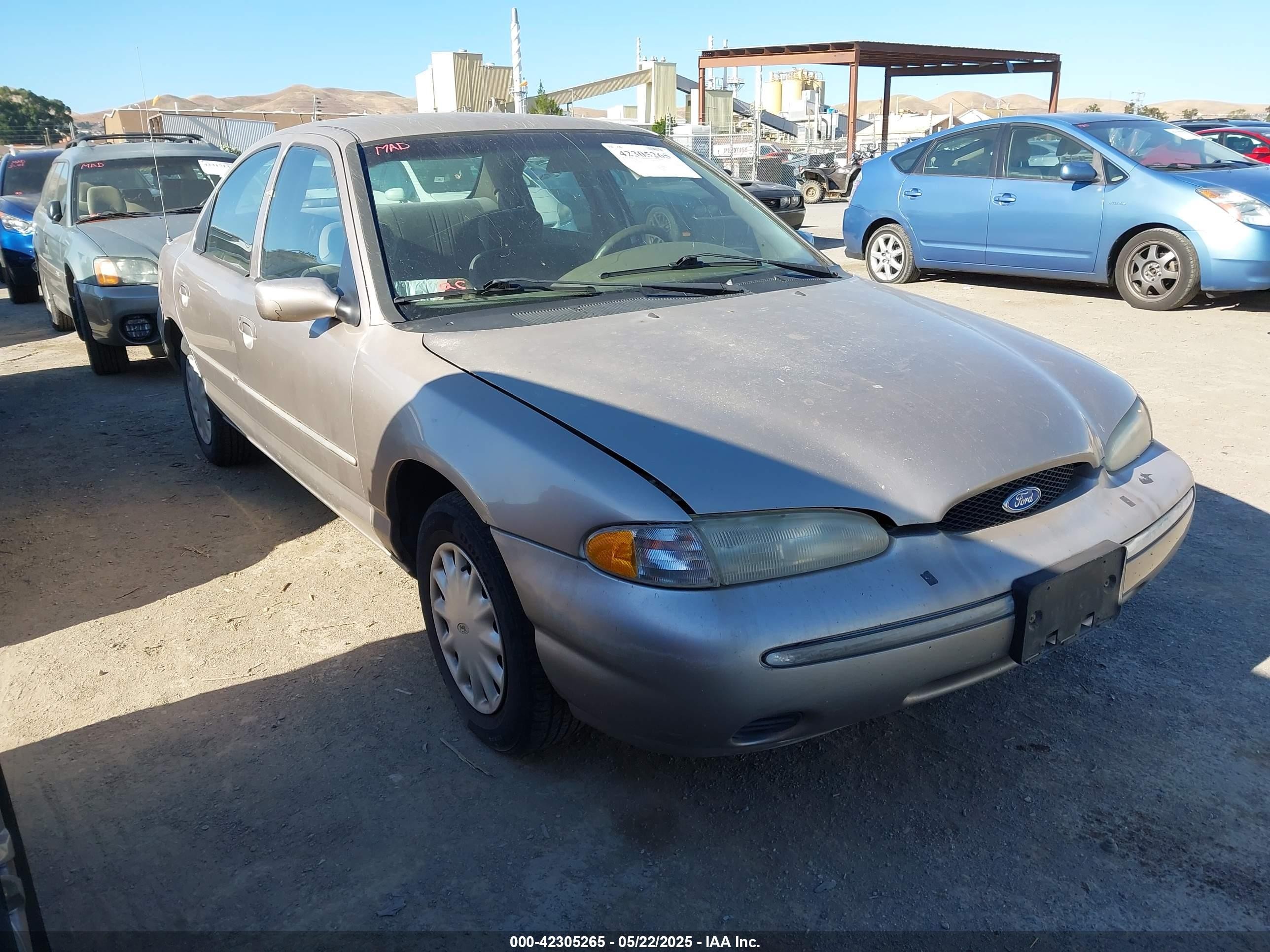 1995 Ford Contour LX, VIN 1FALP6536SK194464 — Rear end