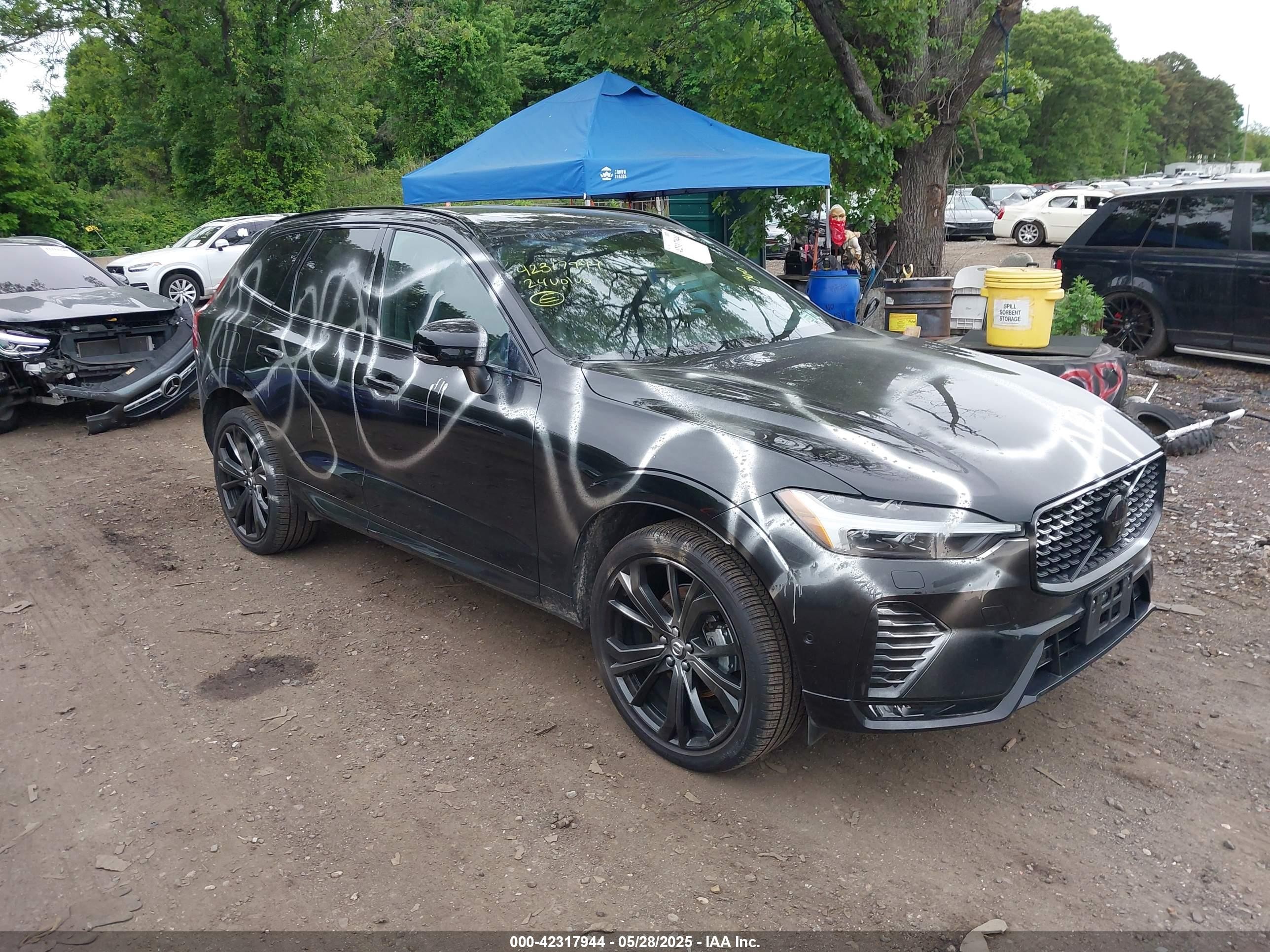 2024 Volvo XC60, VIN YV4L12RJ6R1871815 — Vandalism