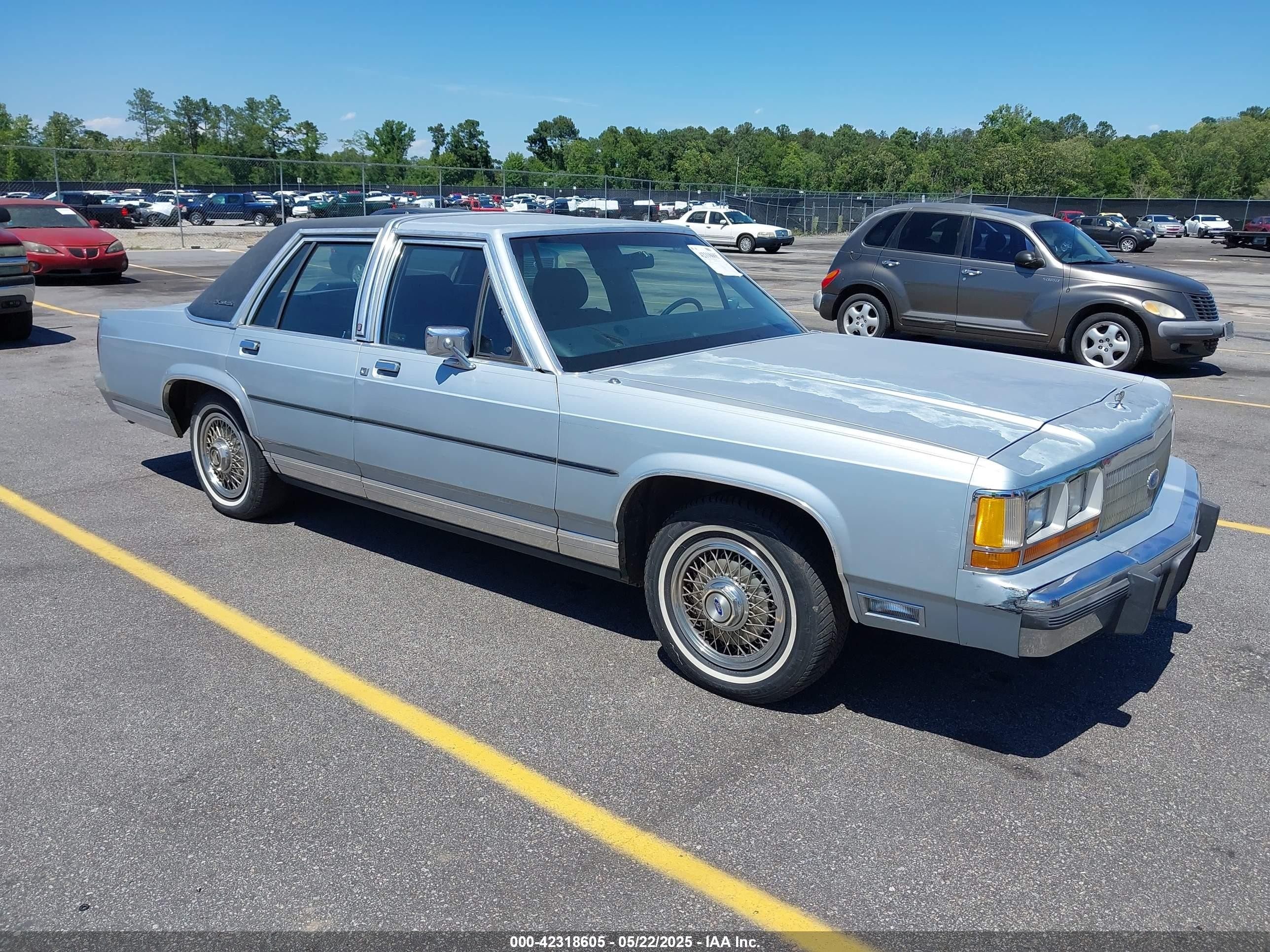 1989 Ford Crown Victoria, VIN 2FABP74F3KX201705 — Mechanical