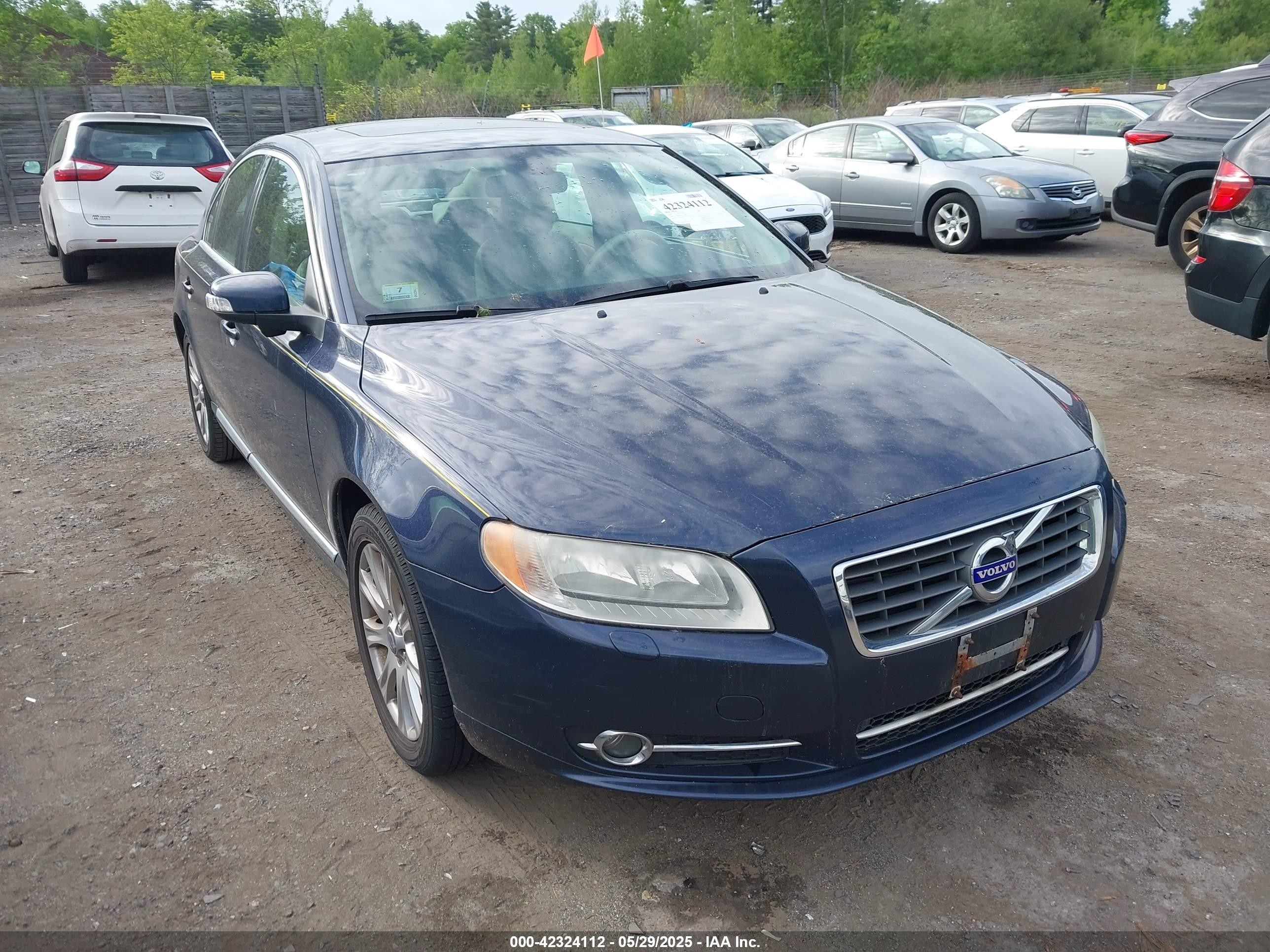 2010 Volvo S80 I6, VIN YV1960AS7A1122480 — Vandalism