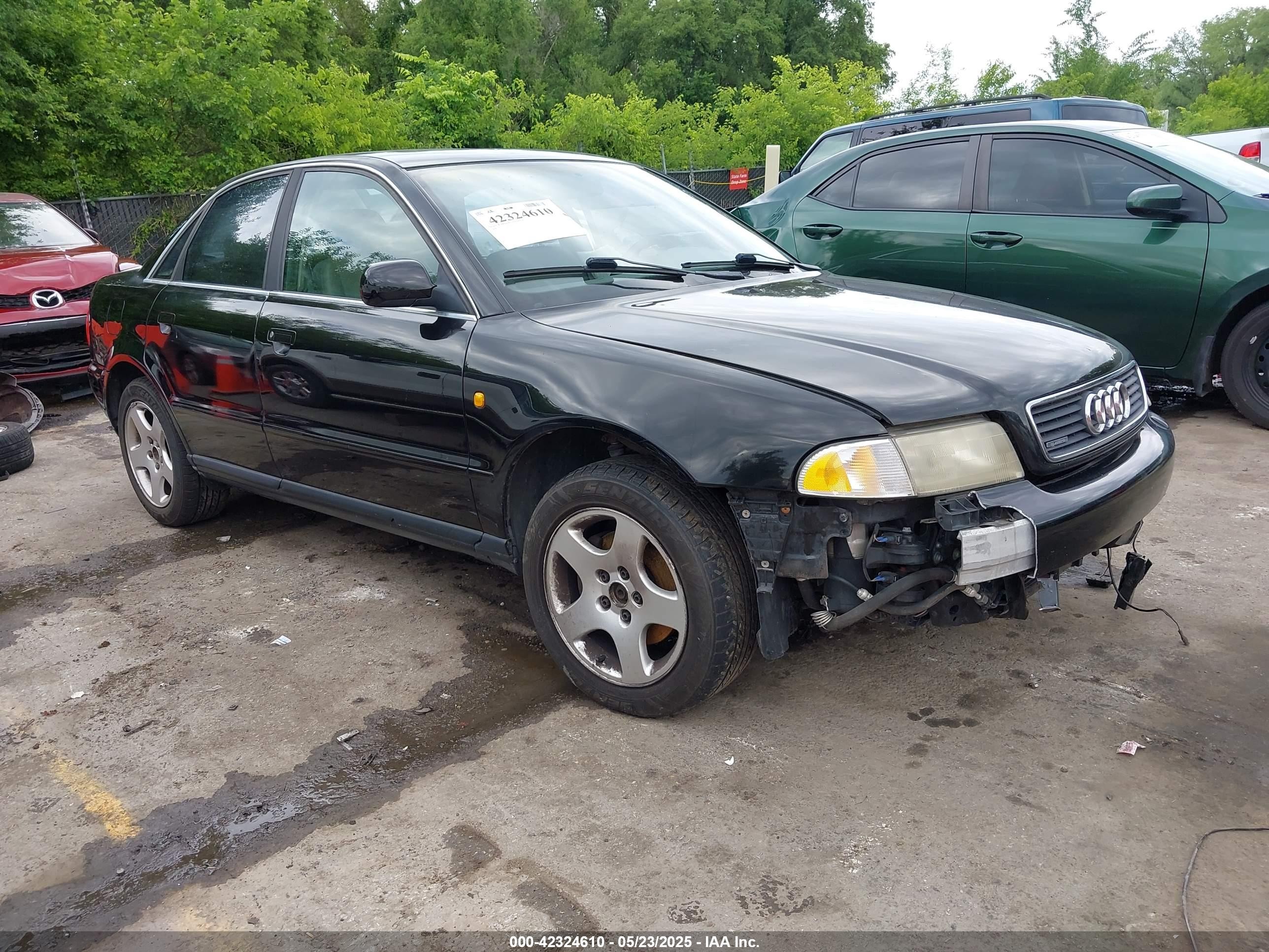 1998 Audi A4, VIN WAUED28D0WA219103 — Бок