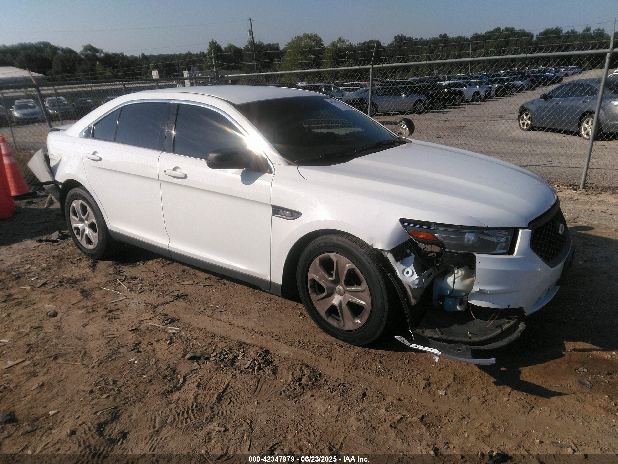 2015 Ford Police Interceptor, VIN 1FAHP2MK3FG184832 — All over