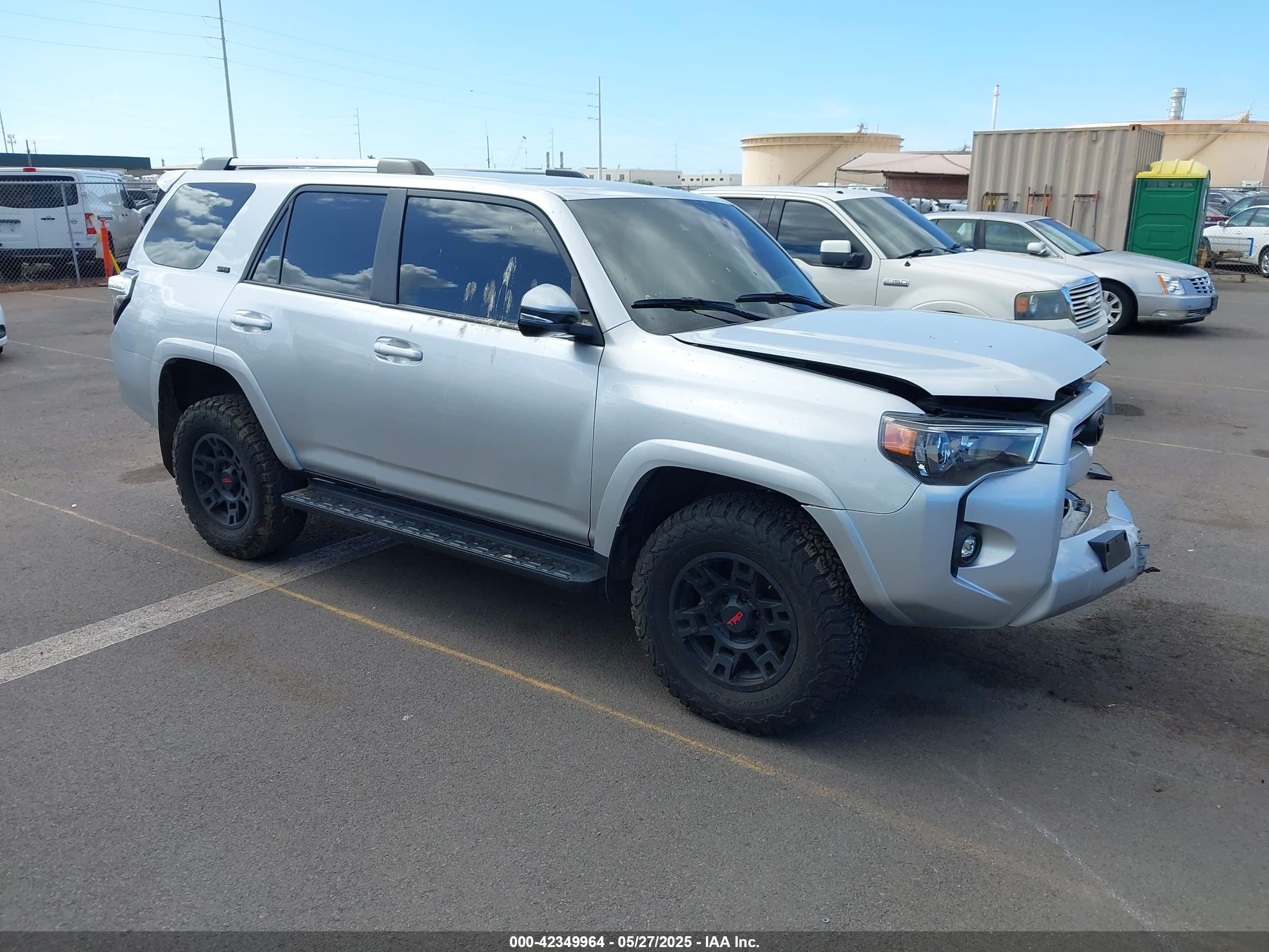 2023 Toyota 4Runner SR5 Premium, VIN JTENU5JR0P6092072 — Front end