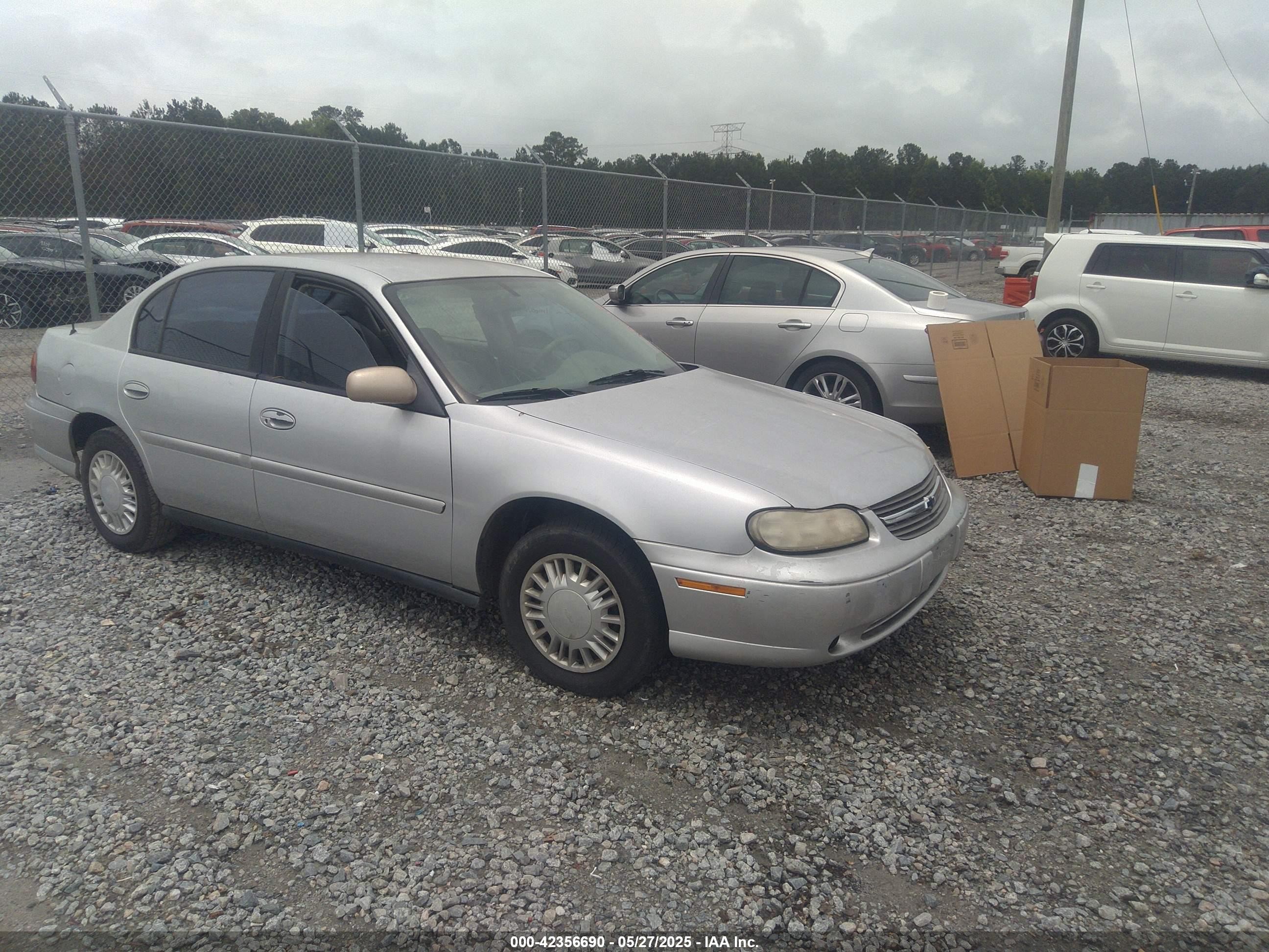 2005 Chevrolet Malibu Classic, VIN 1G1ND52F35M133837 — Side