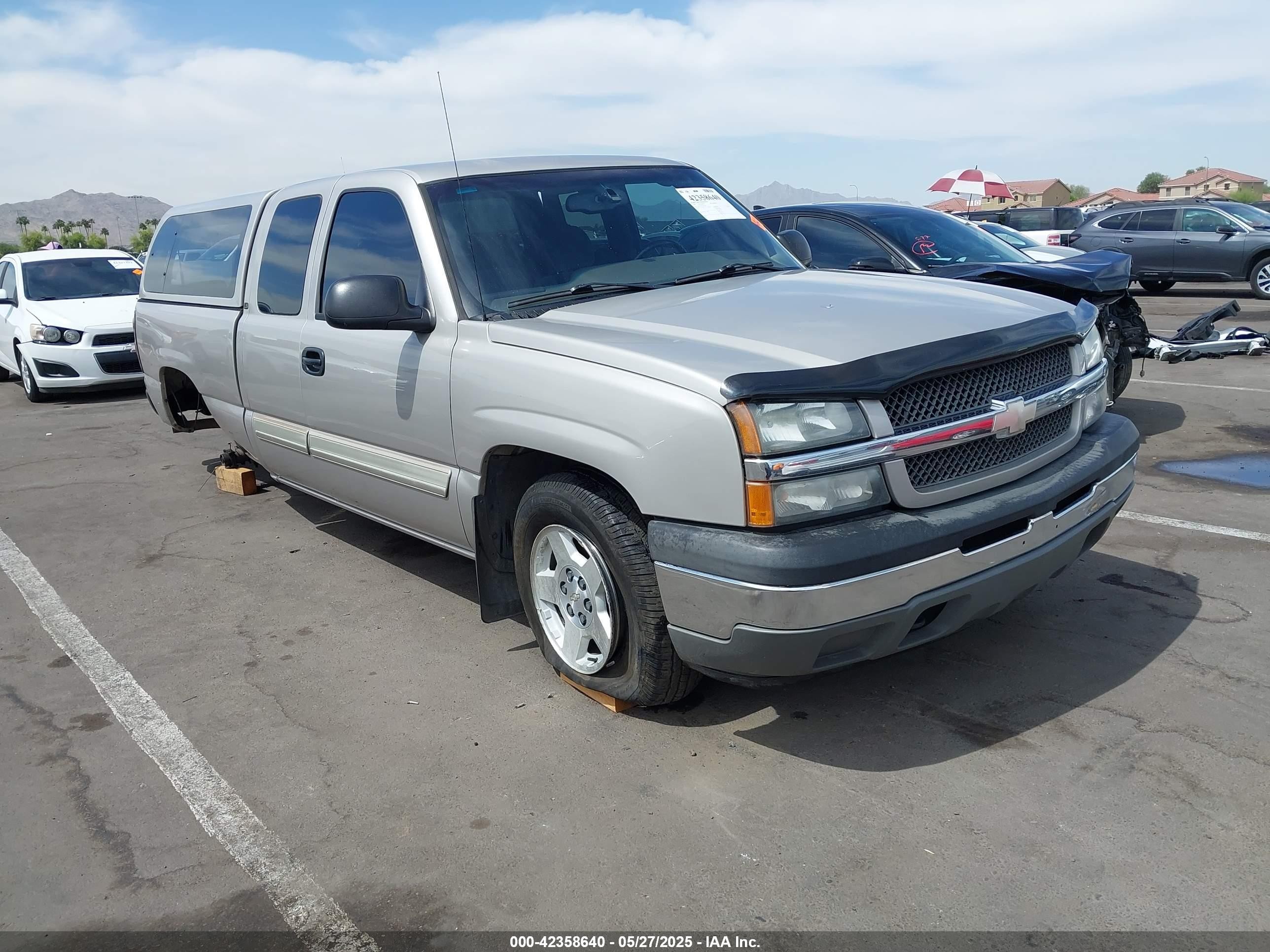 2005 Chevrolet Silverado 1500 LS, VIN 1GCEC19Z15Z155129 — Side
