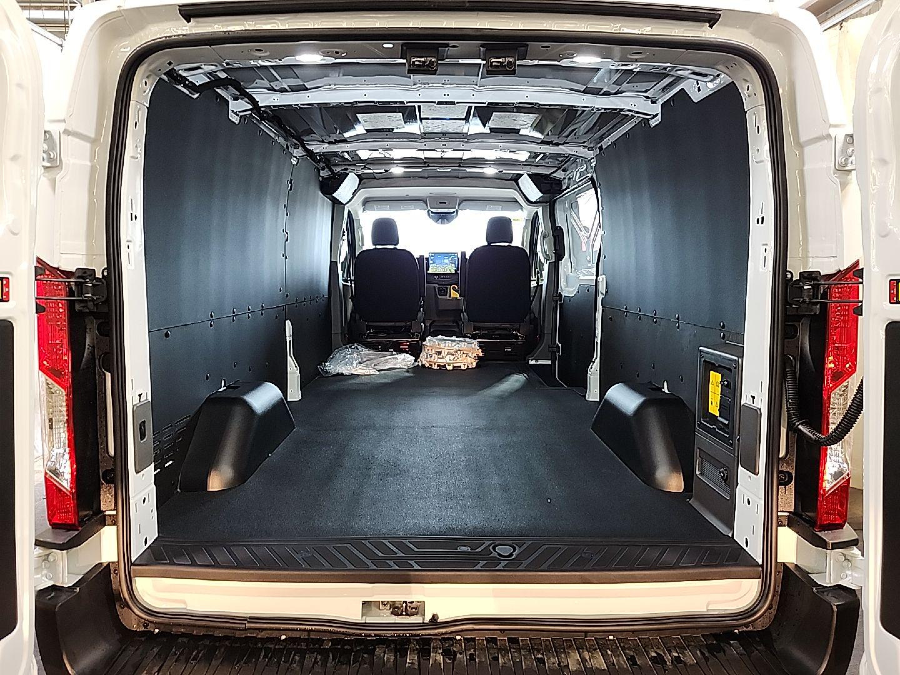 2025 Ford E-Transit, VIN 1FTBW1YM7SKA12917 — Normal wear