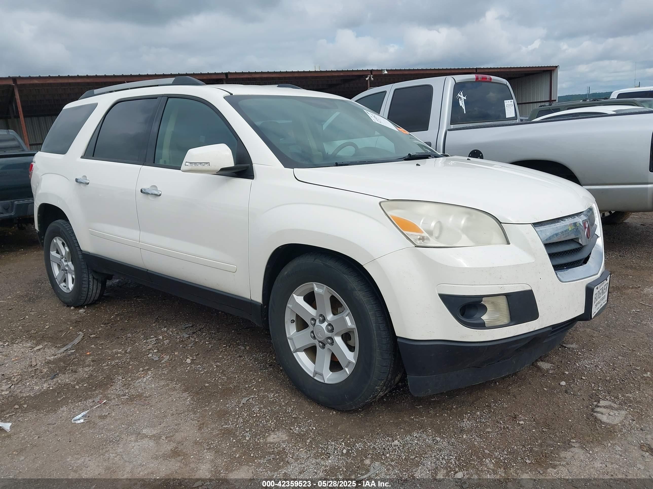 2010 Saturn Outlook XE, VIN 5GZLRTED9AJ198894 — Front end