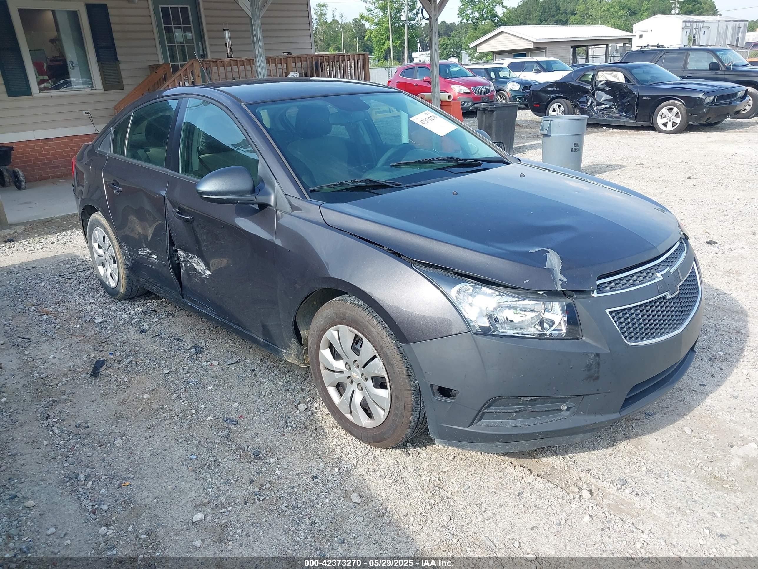 2014 Chevrolet Cruze LS, VIN 1G1PA5SH0E7221696 — Side