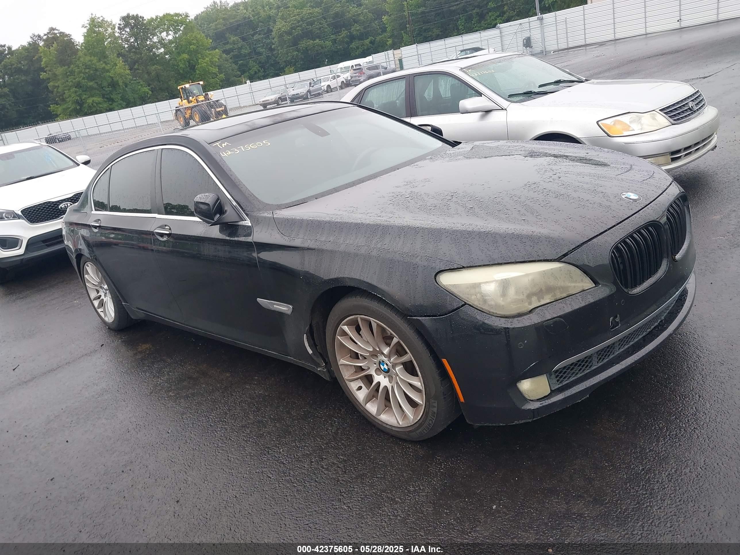 2010 BMW 7 Series 750Li, VIN WBAKB8C5XACY62728 — Фото с аукциона