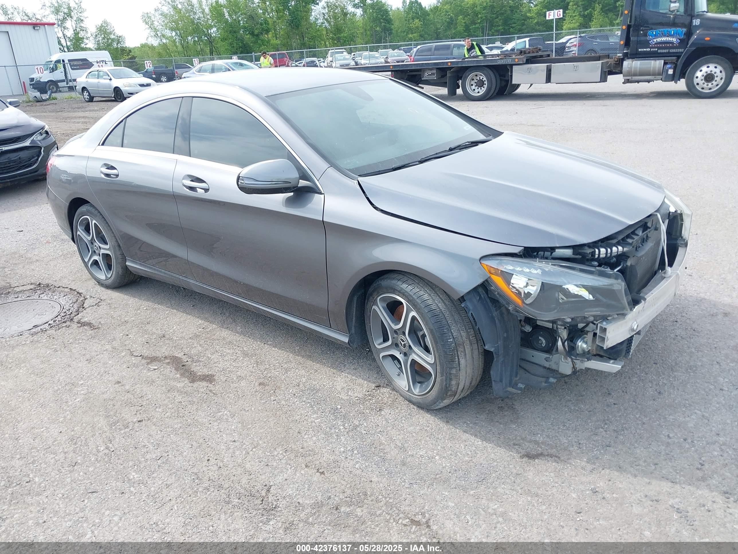 2018 Mercedes-Benz CLA 250, VIN WDDSJ4EB3JN683295 — Front end