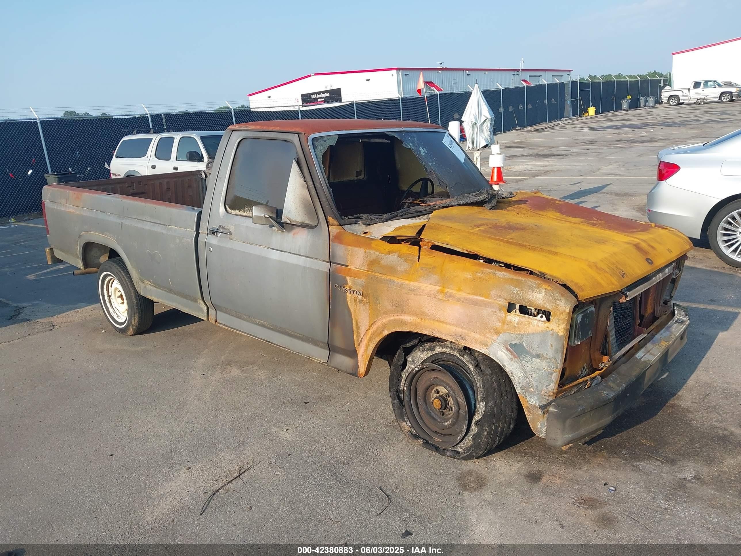 1981 Ford F-100, VIN 1FTCF10E3BNB08776 — Burn