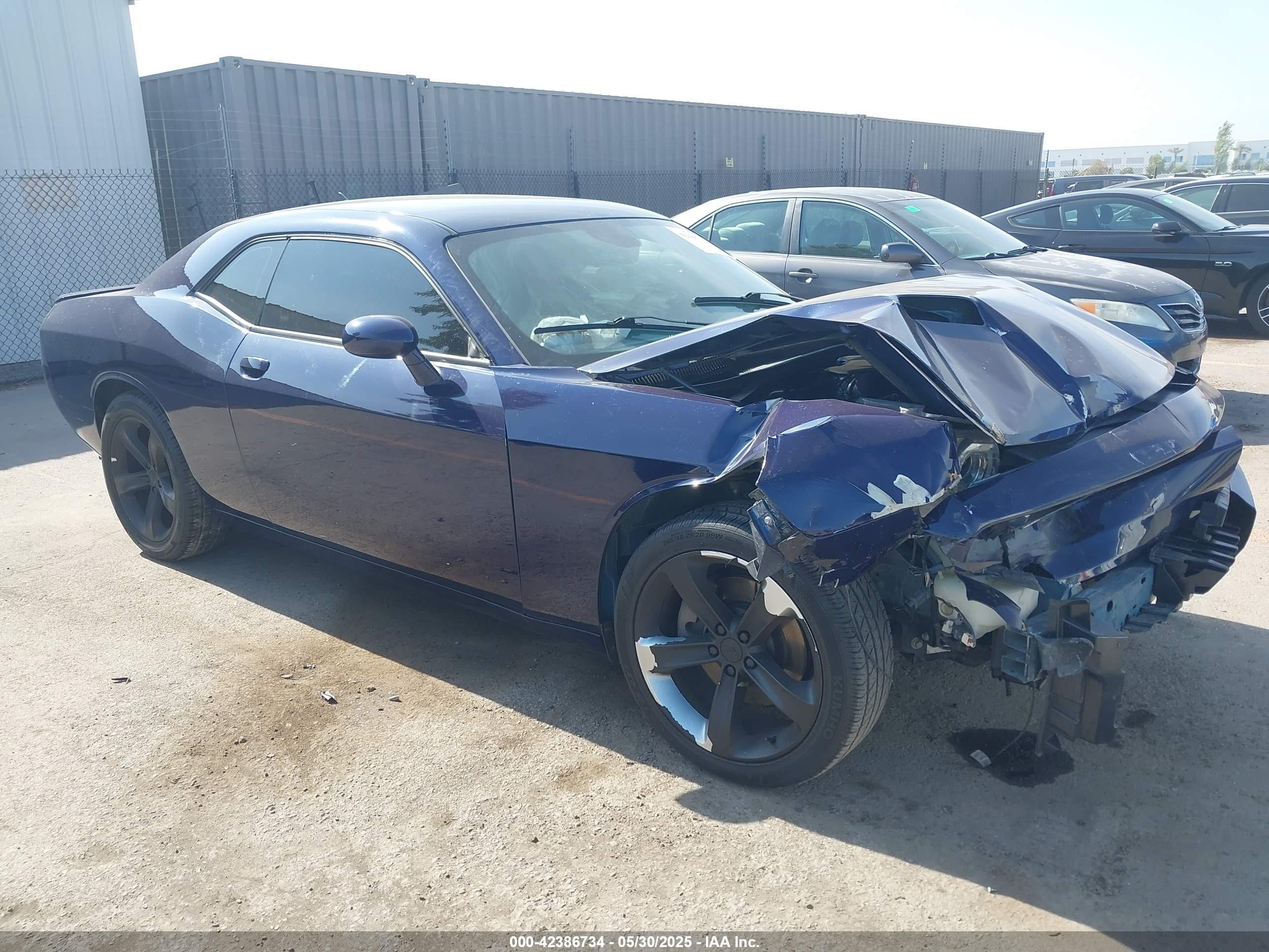 2017 Dodge Challenger SXT Plus, VIN 2C3CDZAG1HH573826 — Front end