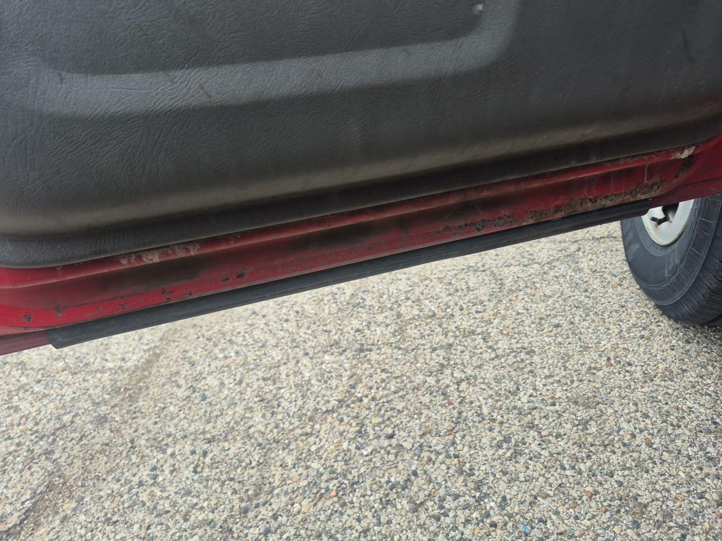 2014 GMC Savana, VIN 1GTZ7TBA0E1189342 — Normal wear