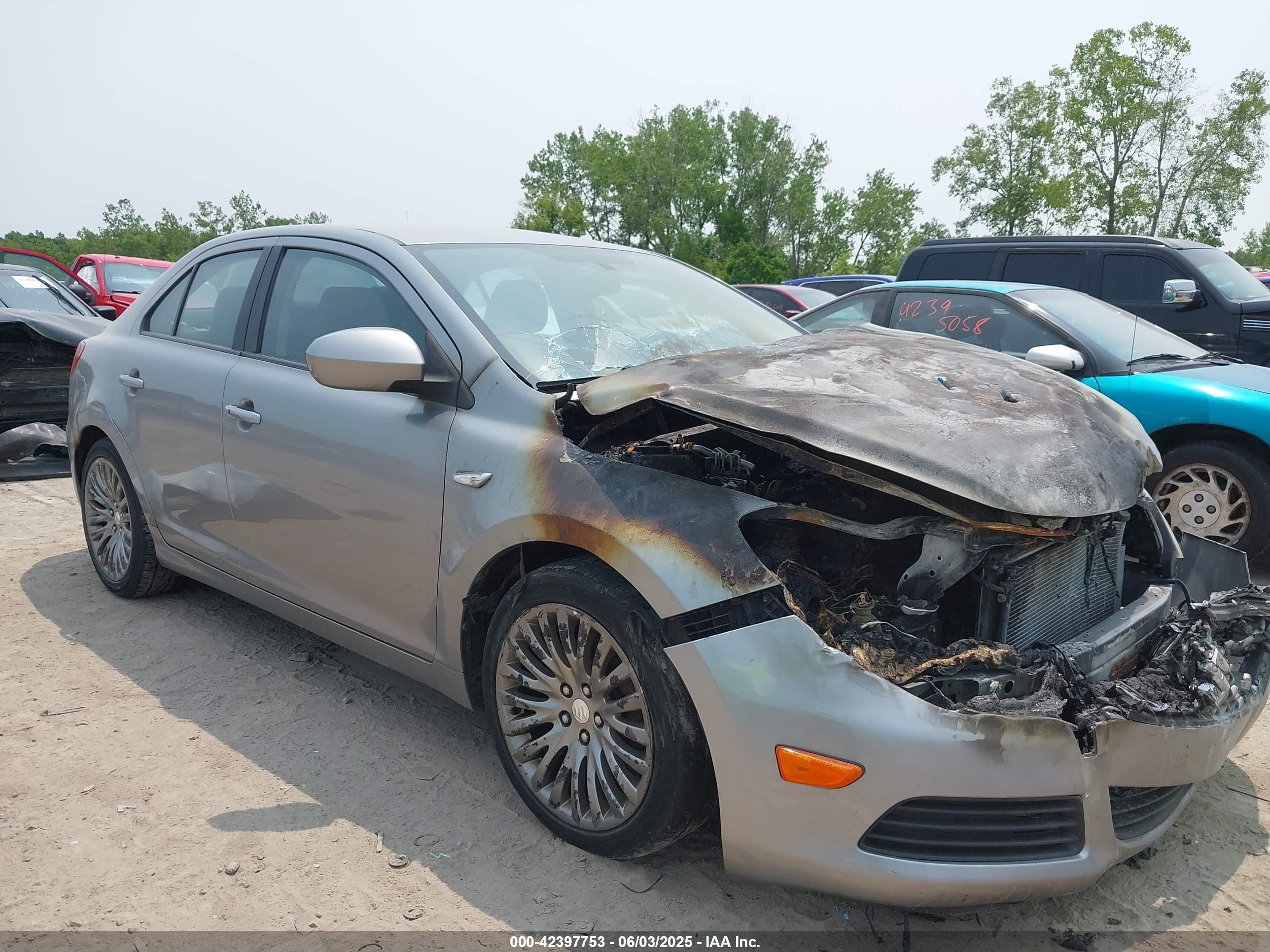 2011 Suzuki Kizashi SE, VIN JS2RF9A33B6110078 — Engine fire