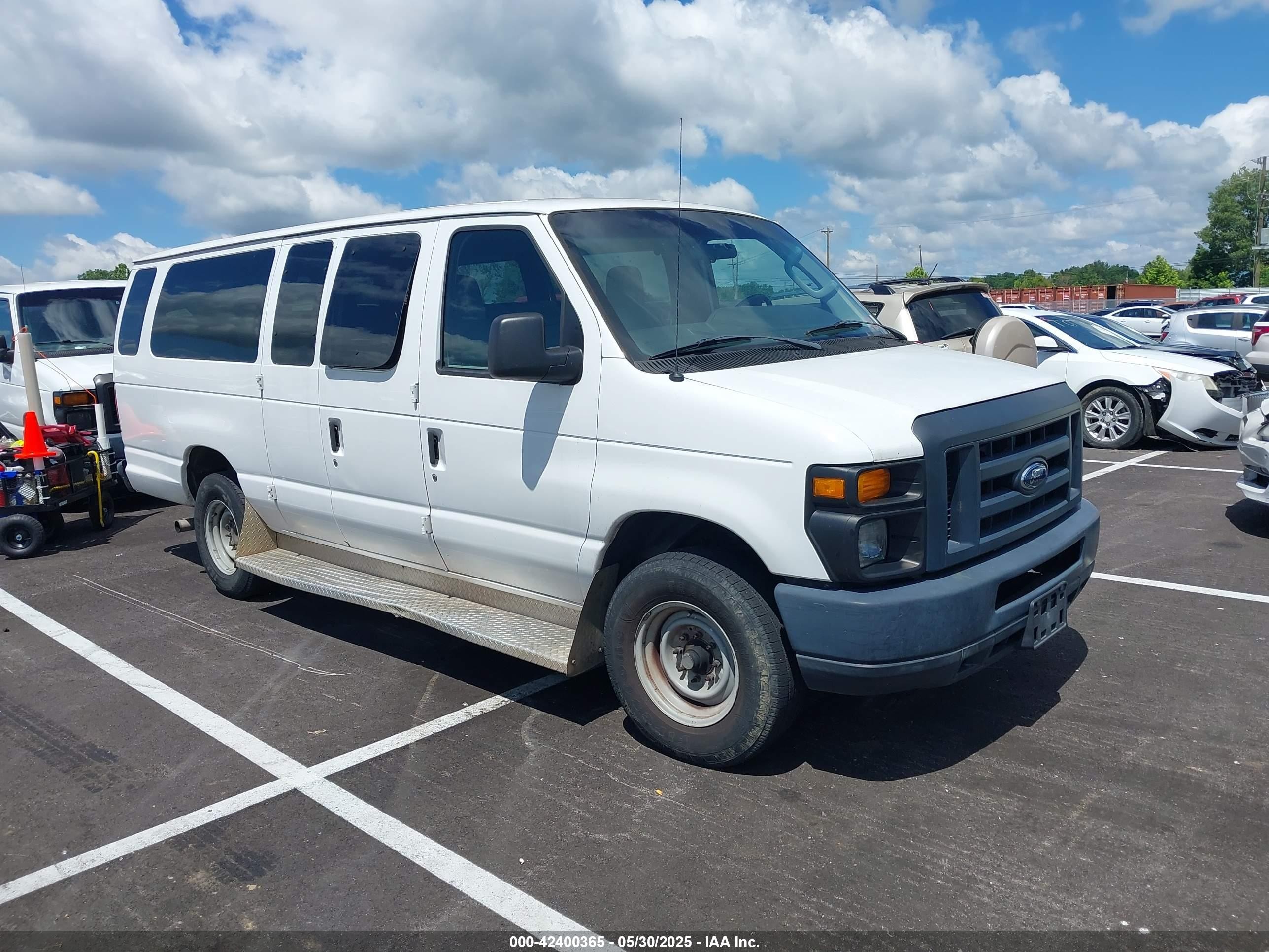 2013 Ford Econoline Cargo Commercial, VIN 1FTSS3EL8DDB11658 — Rear end