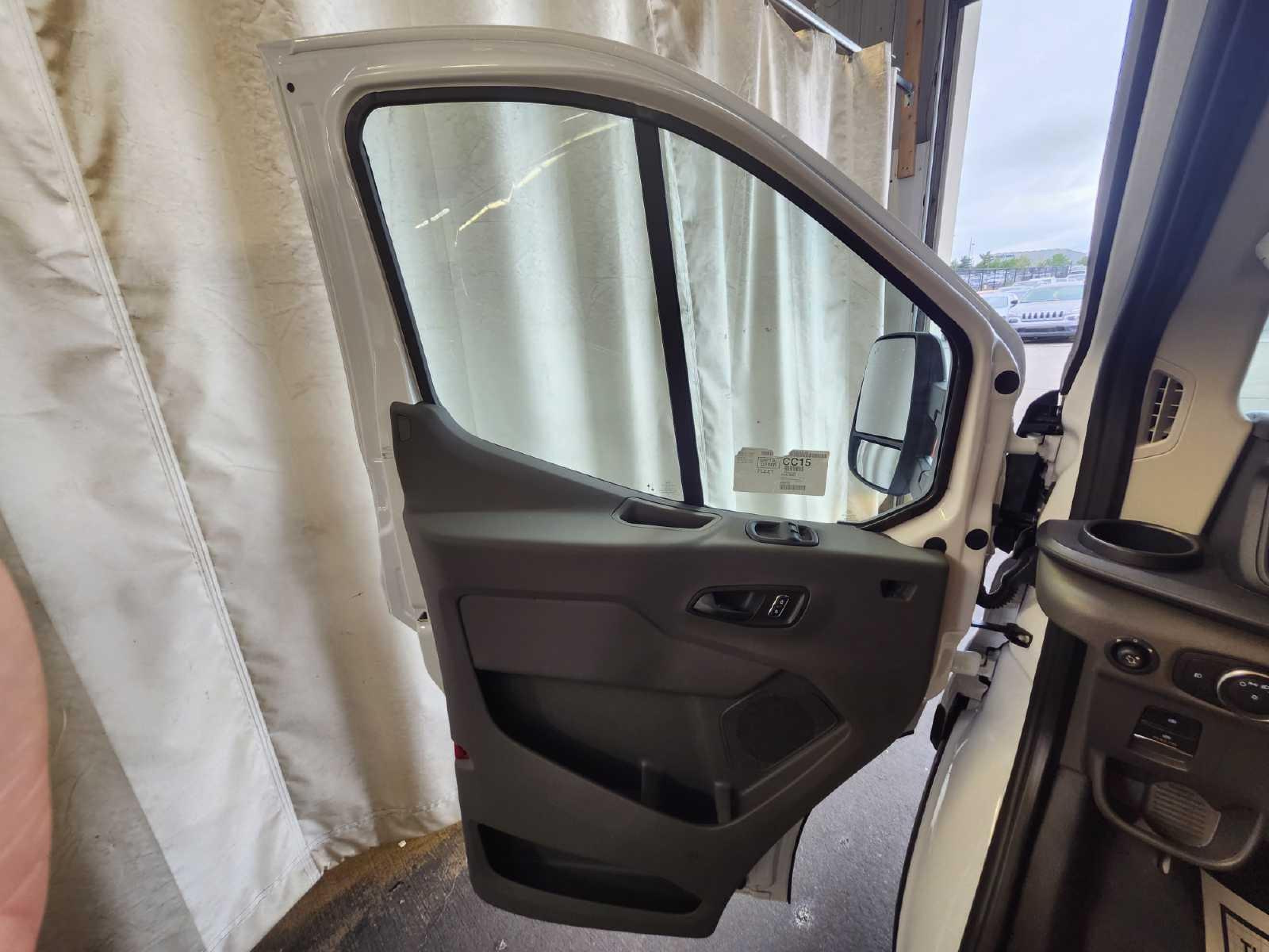 2025 Ford E-Transit, VIN 1FTBW1YM2SKA13067 — Normal wear