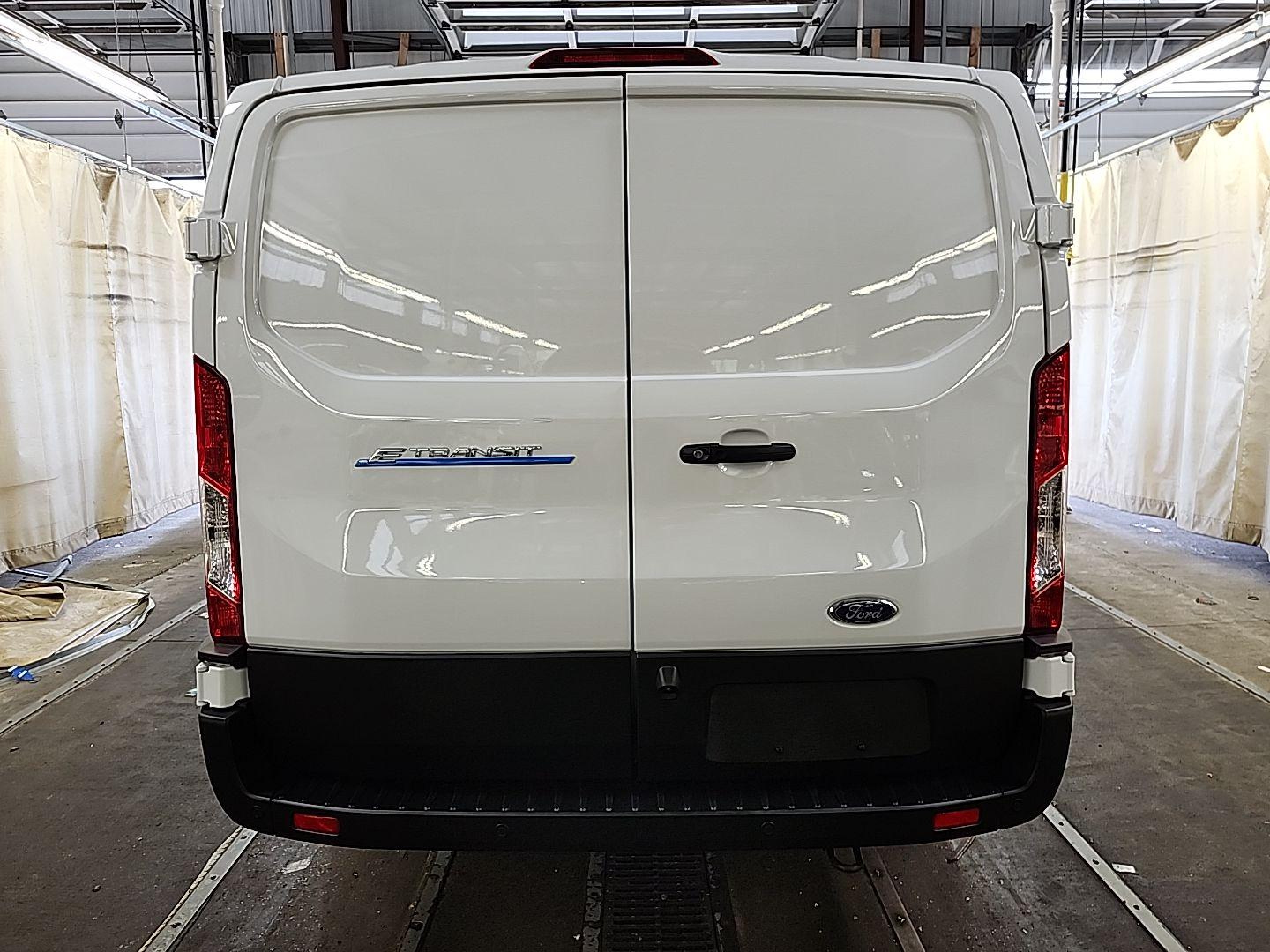 2025 Ford E-Transit, VIN 1FTBW1YM5SKA13080 — Normal wear