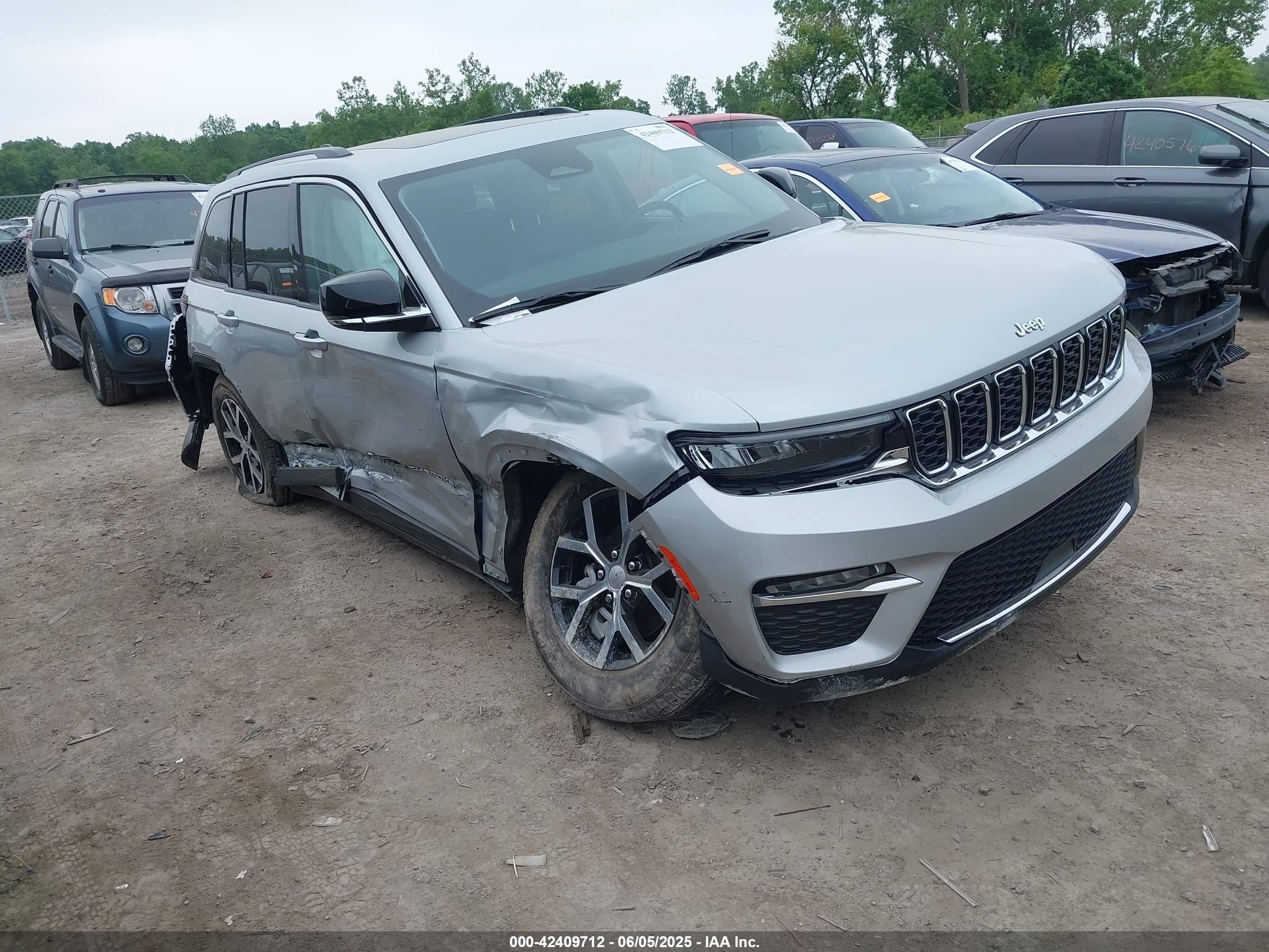 2024 Jeep Grand Cherokee Limited, VIN 1C4RJHBG5RC679868 — Side