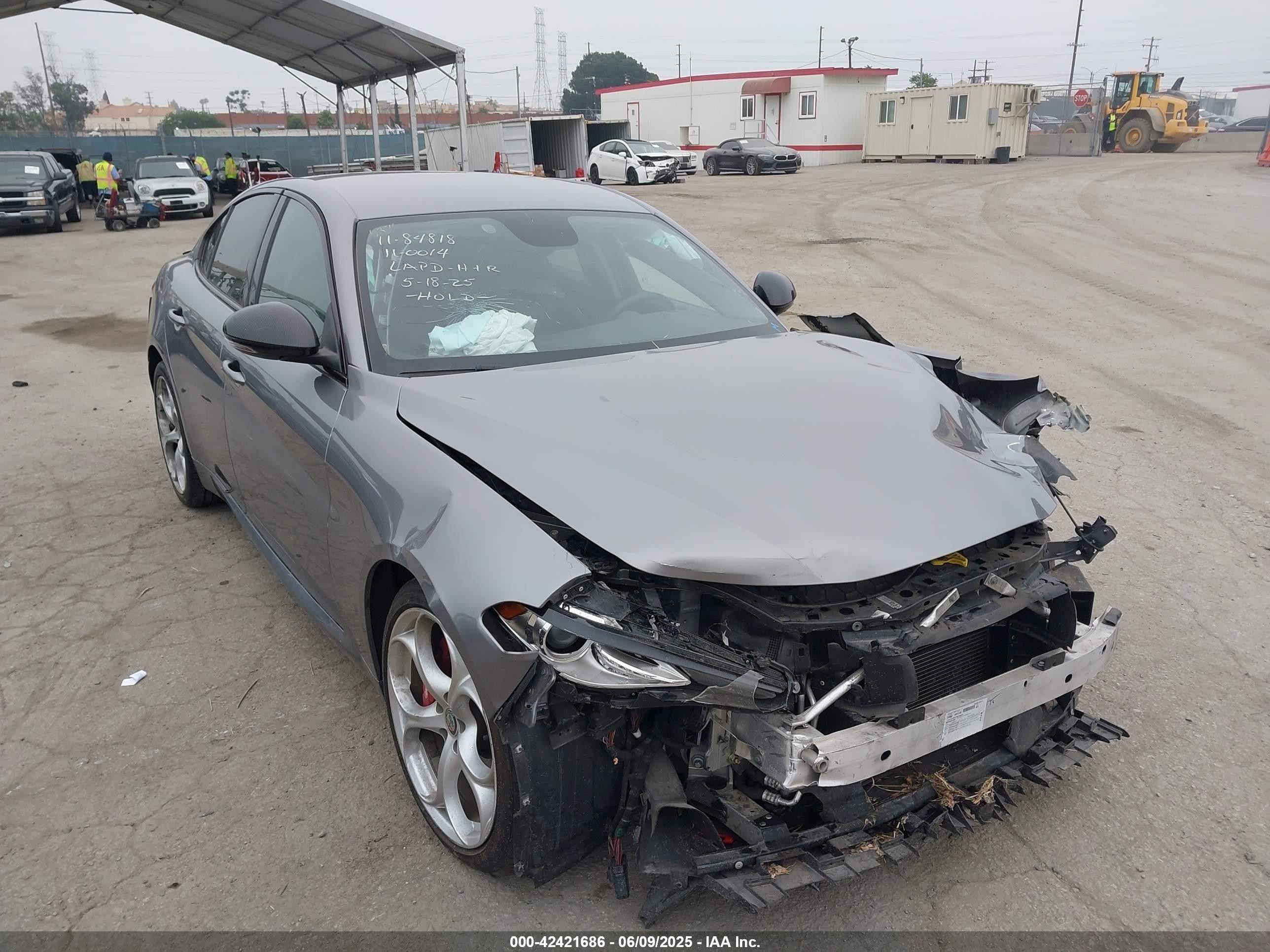 2019 Alfa Romeo Giulia Ti Sport, VIN ZARFAMBNXK7612360 — All over