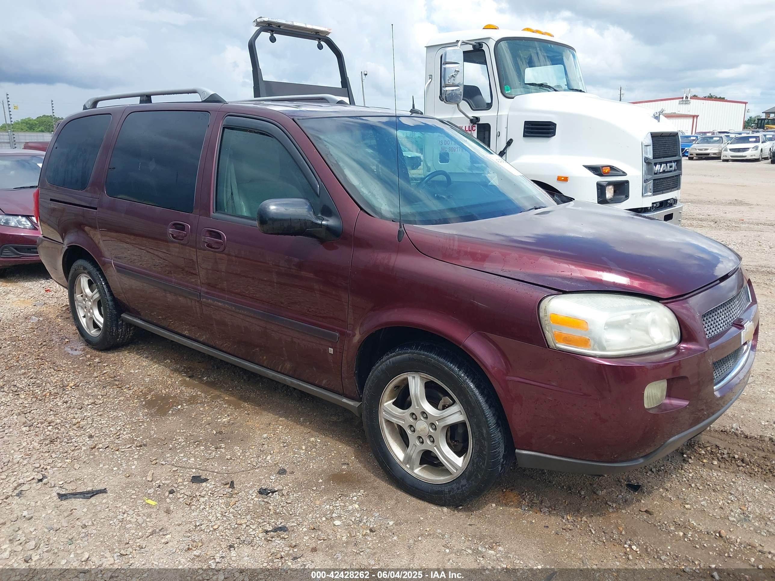 2006 Chevrolet Uplander 3LT, VIN 1GNDV33156D185518 — Rear end
