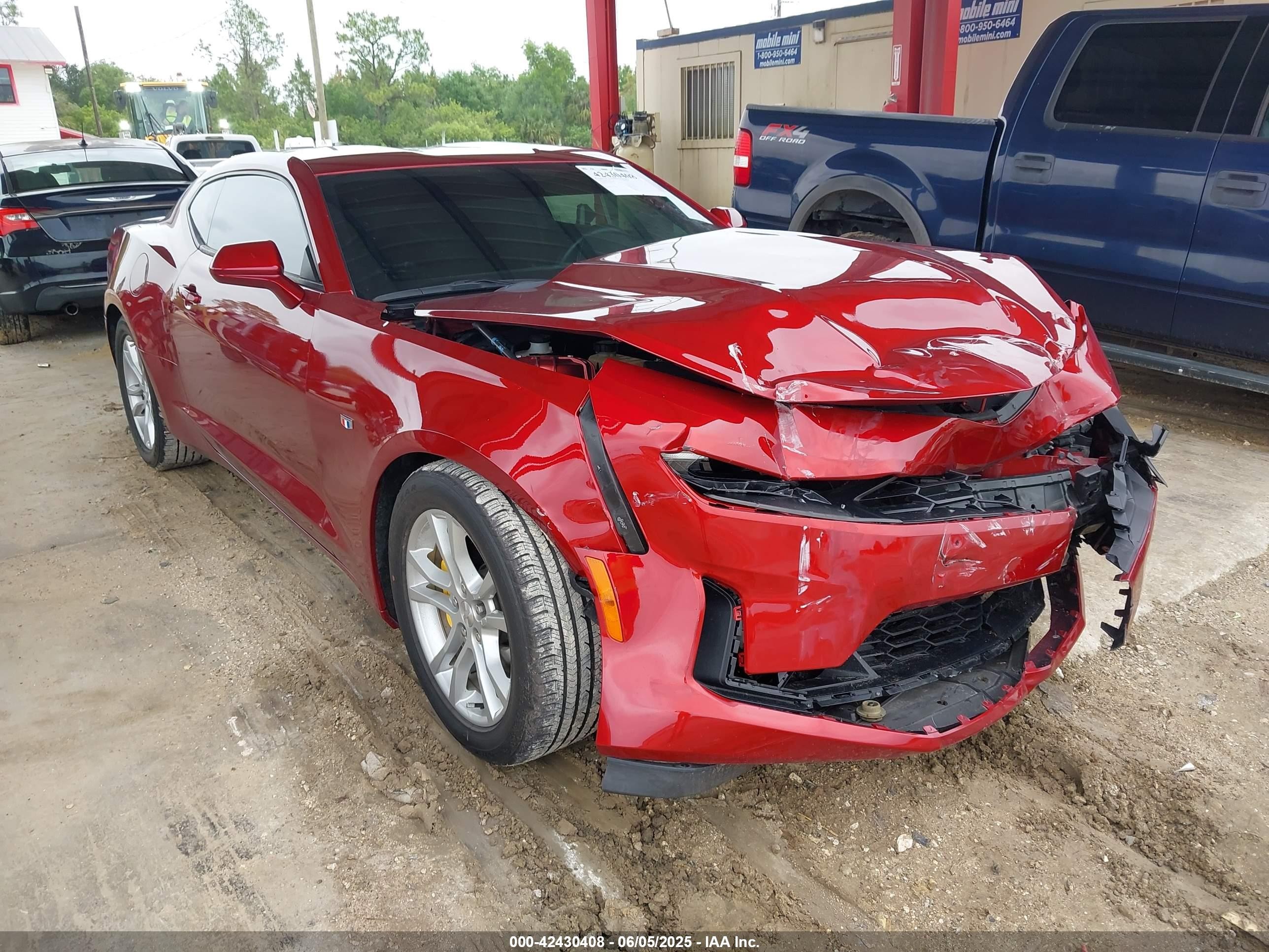 2021 Chevrolet Camaro 1LS, VIN 1G1FB1RX7M0139650 — Front end
