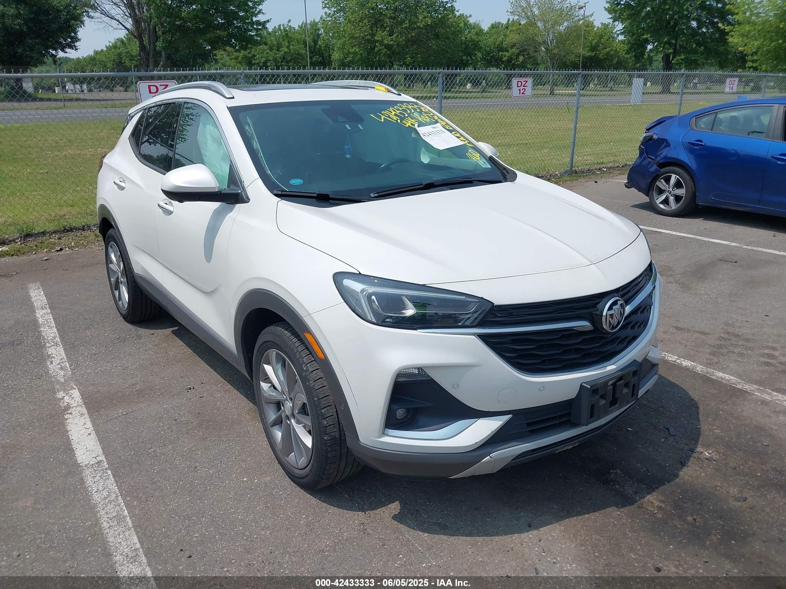2021 Buick Encore GX Essence, VIN KL4MMFSL4MB075952 — Side