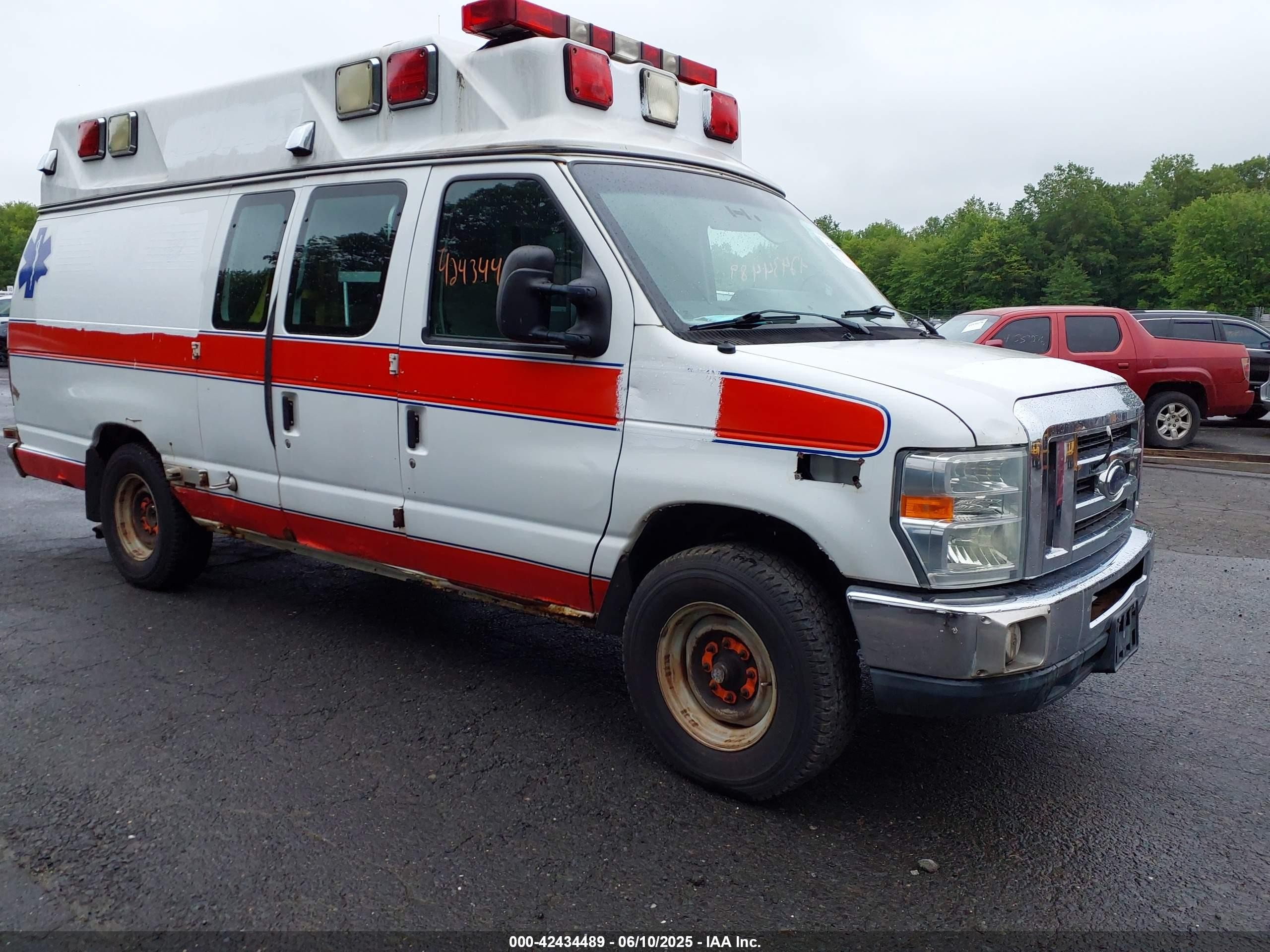 2011 Ford E-Series Commercial, VIN 1FDSS3ES3BDA82263 — All over