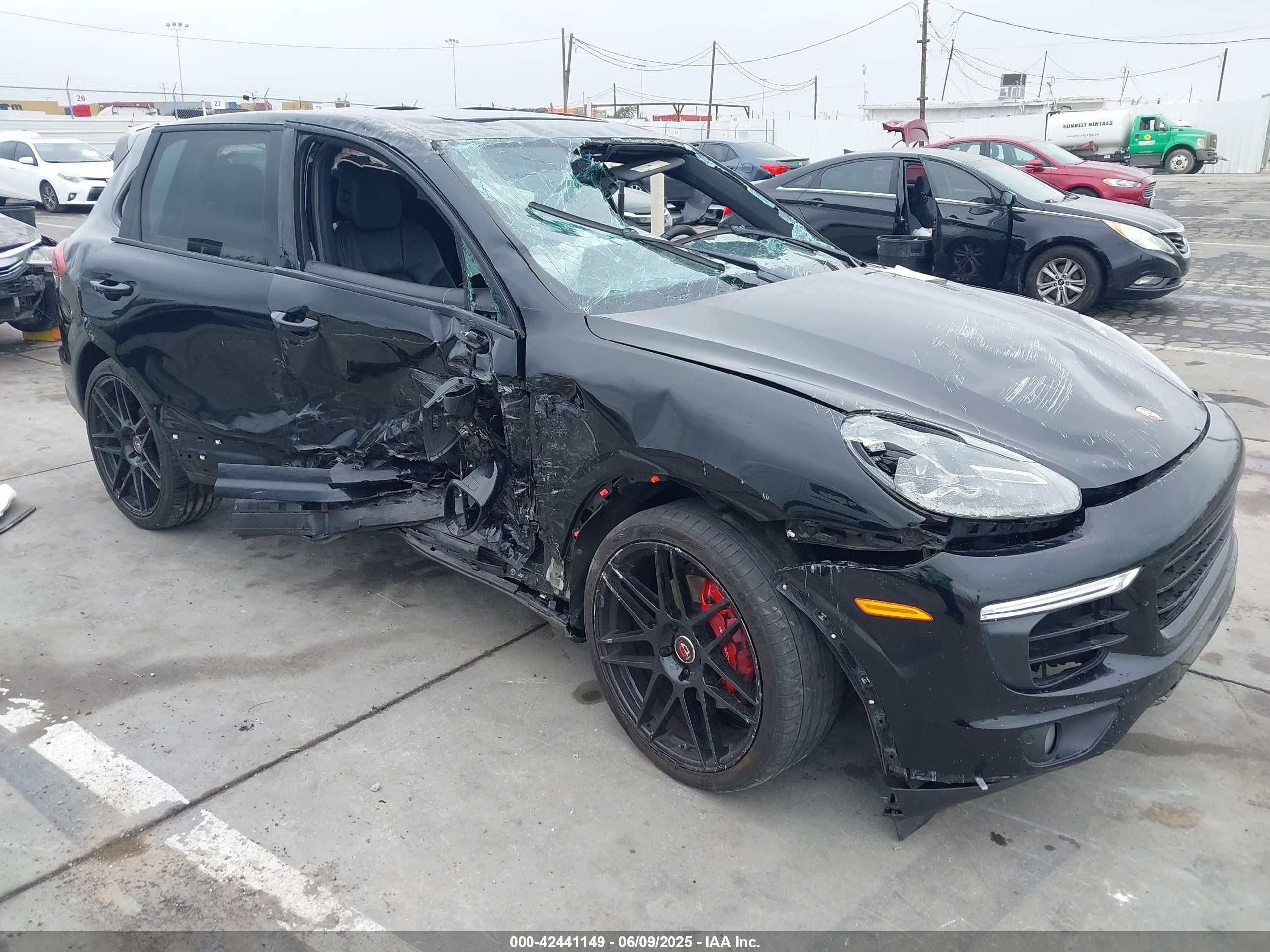 2016 Porsche Cayenne, VIN WP1AA2A26GLA06051 — Rollover