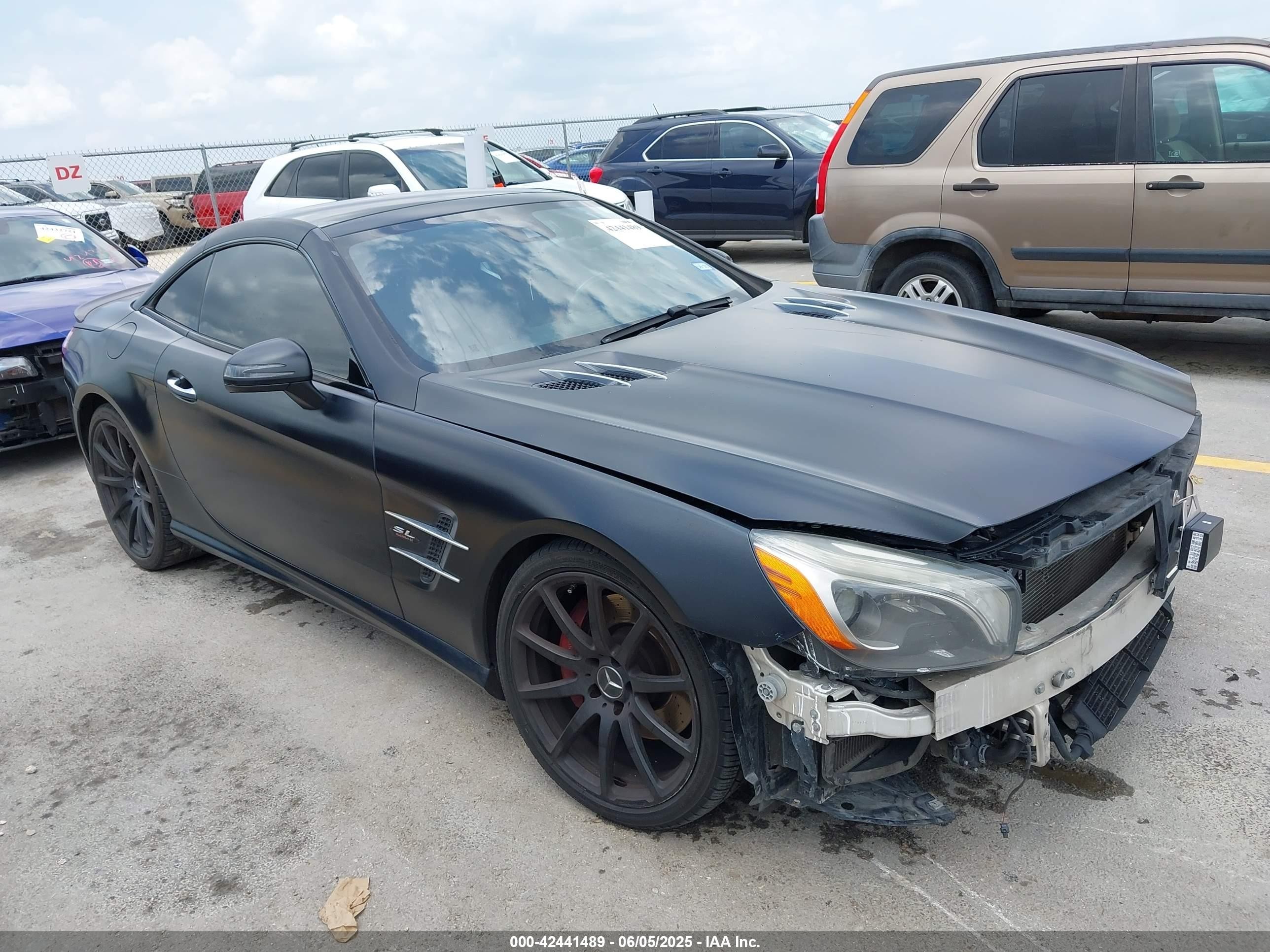 2016 Mercedes-Benz SL 550, VIN WDDJK7DA1GF040191 — Front end