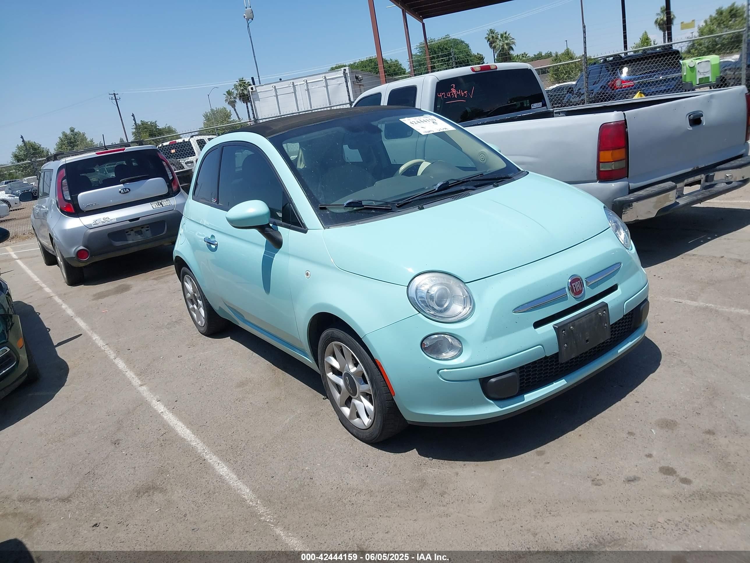 2017 FIAT 500 Pop, VIN 3C3CFFLR3HT506062 — Перед