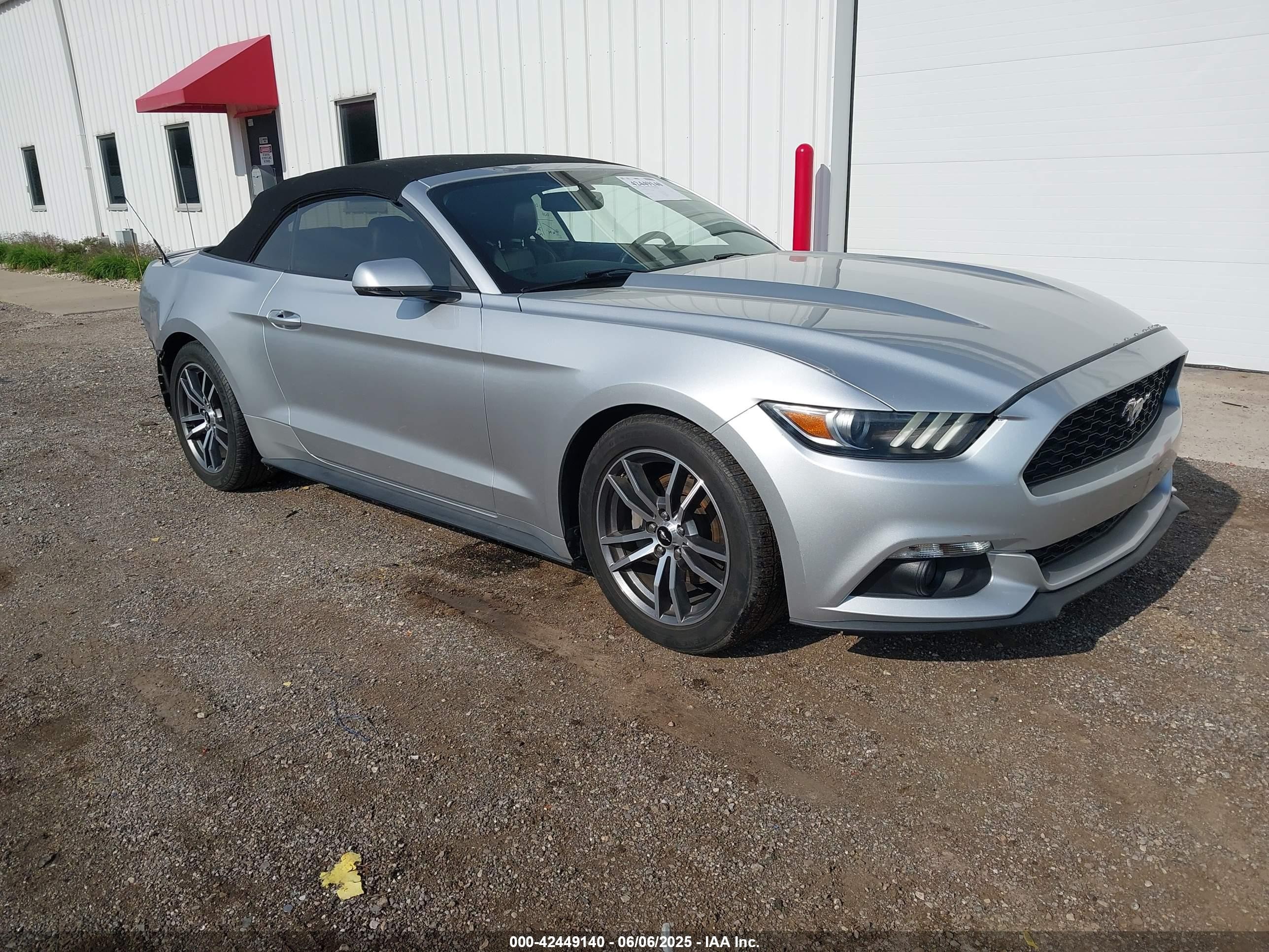 2016 Ford Mustang EcoBoost Premium, VIN 1FATP8UH8G5274945 — Rear end