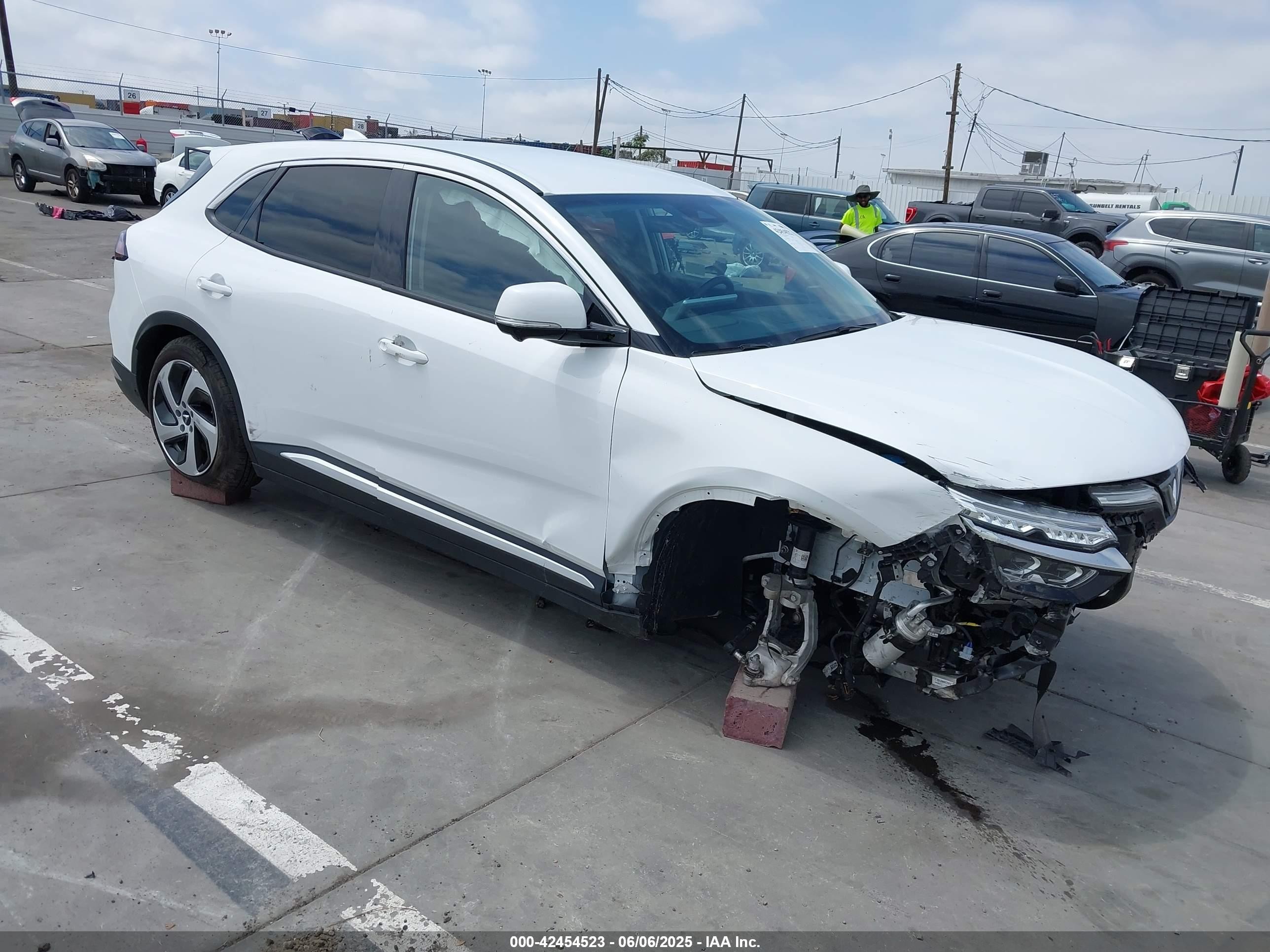 2023 VinFast VF 8 Eco, VIN RLLV1AEB6PH002825 — All over