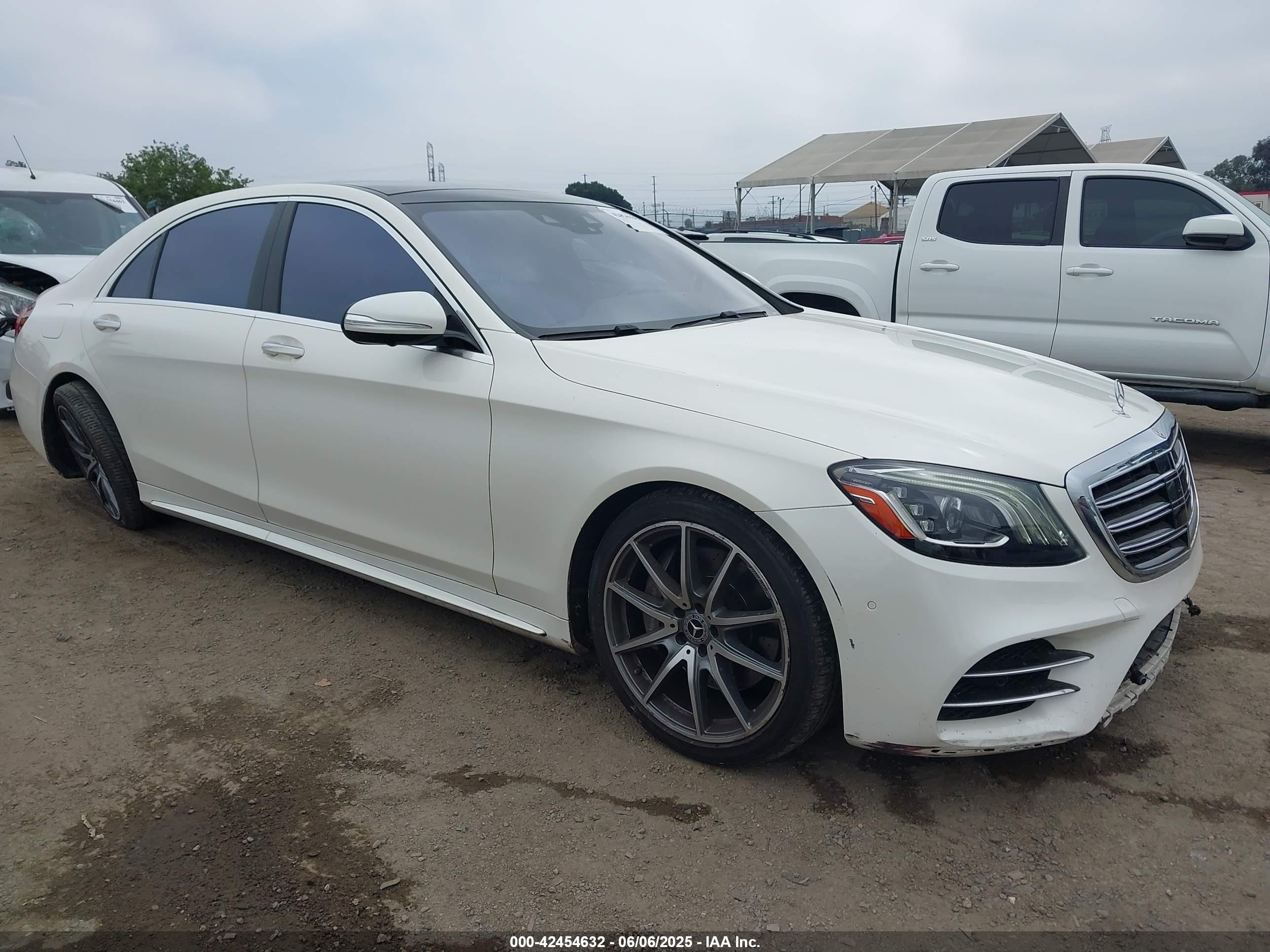 2019 Mercedes-Benz S 450, VIN WDDUG6GB6KA454604 — Rear end