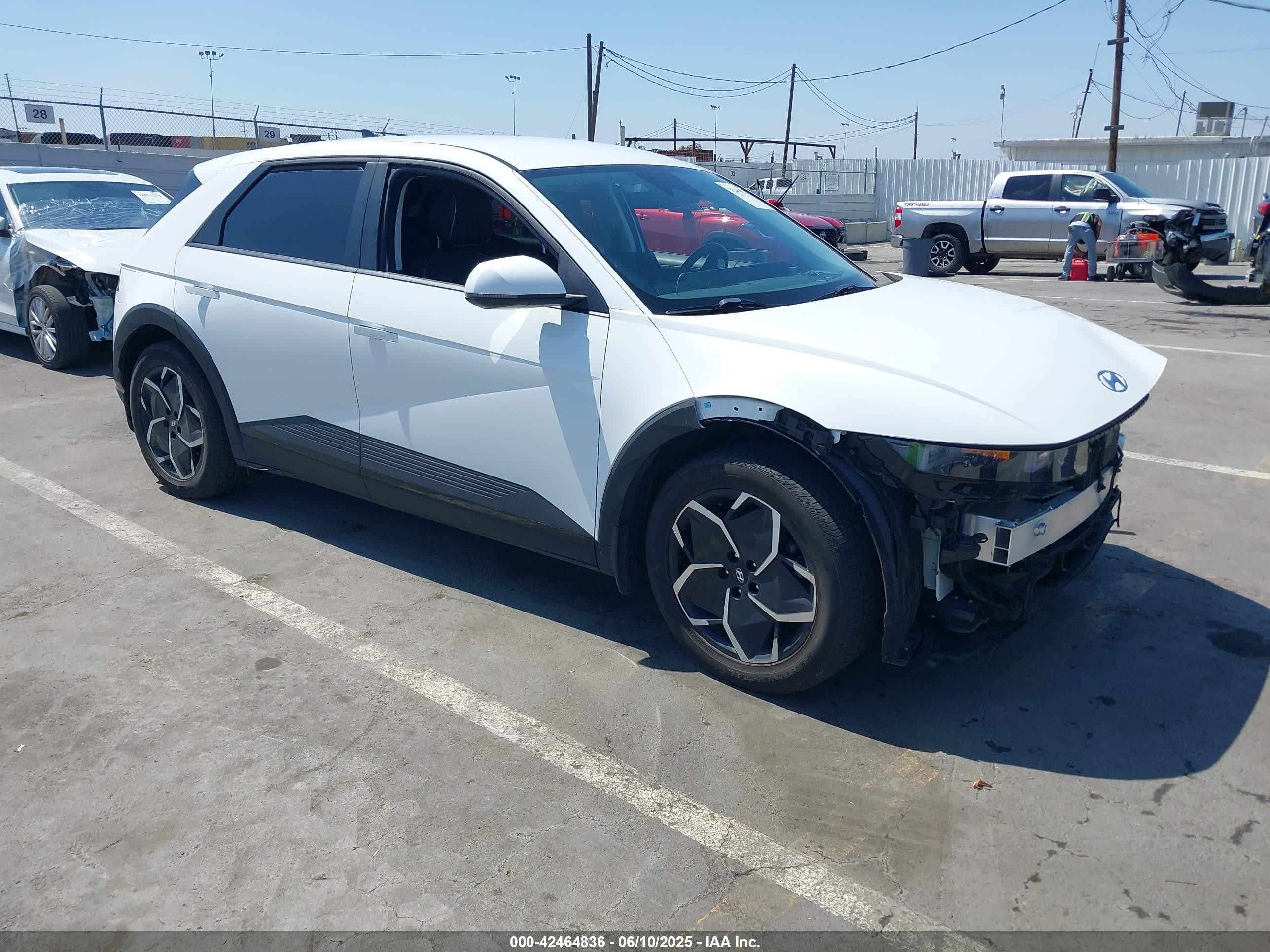 2022 Hyundai Ioniq 5 SEL, VIN KM8KNDAF1NU103945 — Front end