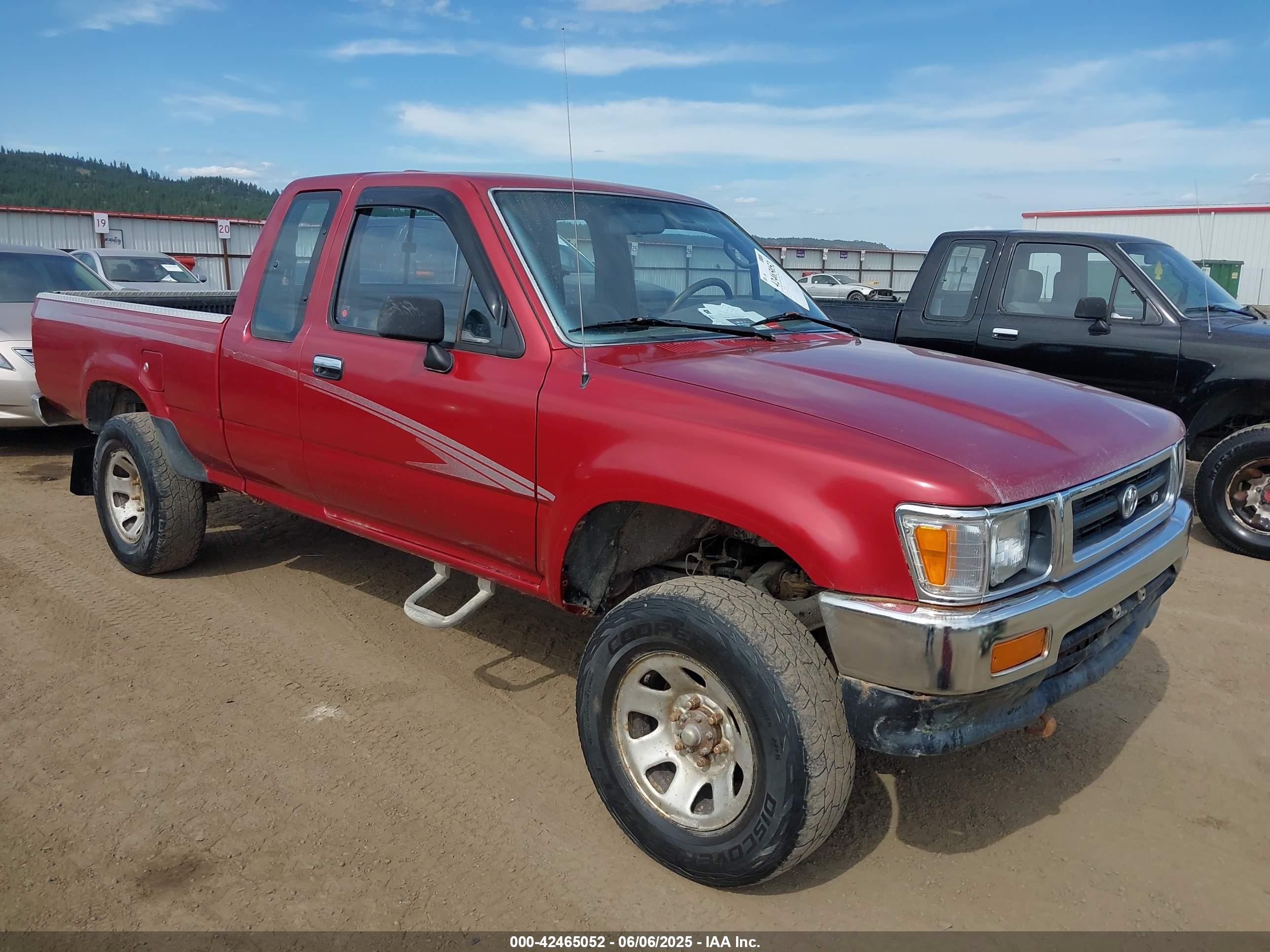 1994 Toyota 4WD Compact Trucks, VIN JT4VN13D6R5135544 — Front end