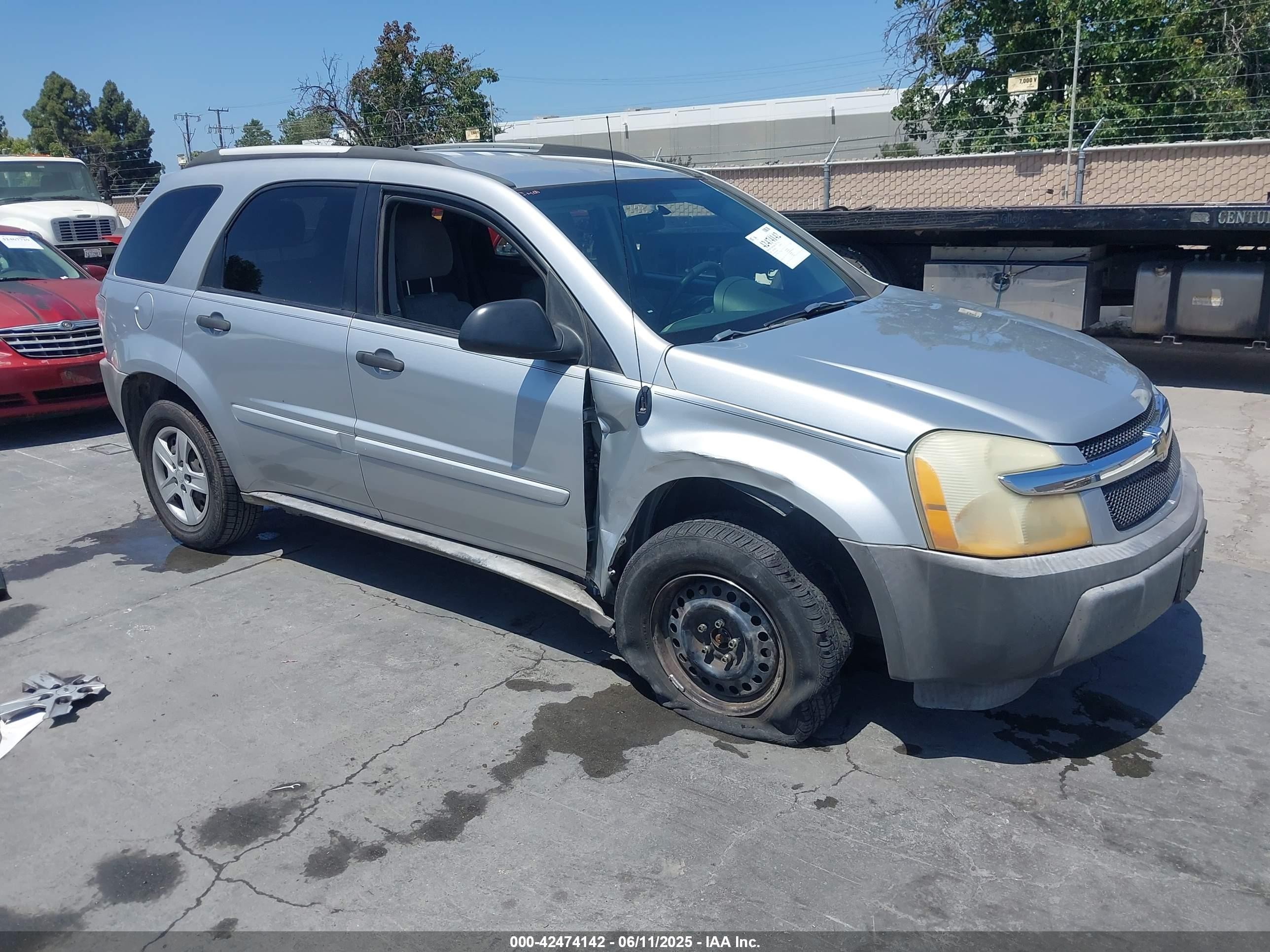 2005 Chevrolet Equinox LS, VIN 2CNDL13FX56136693 — Front end
