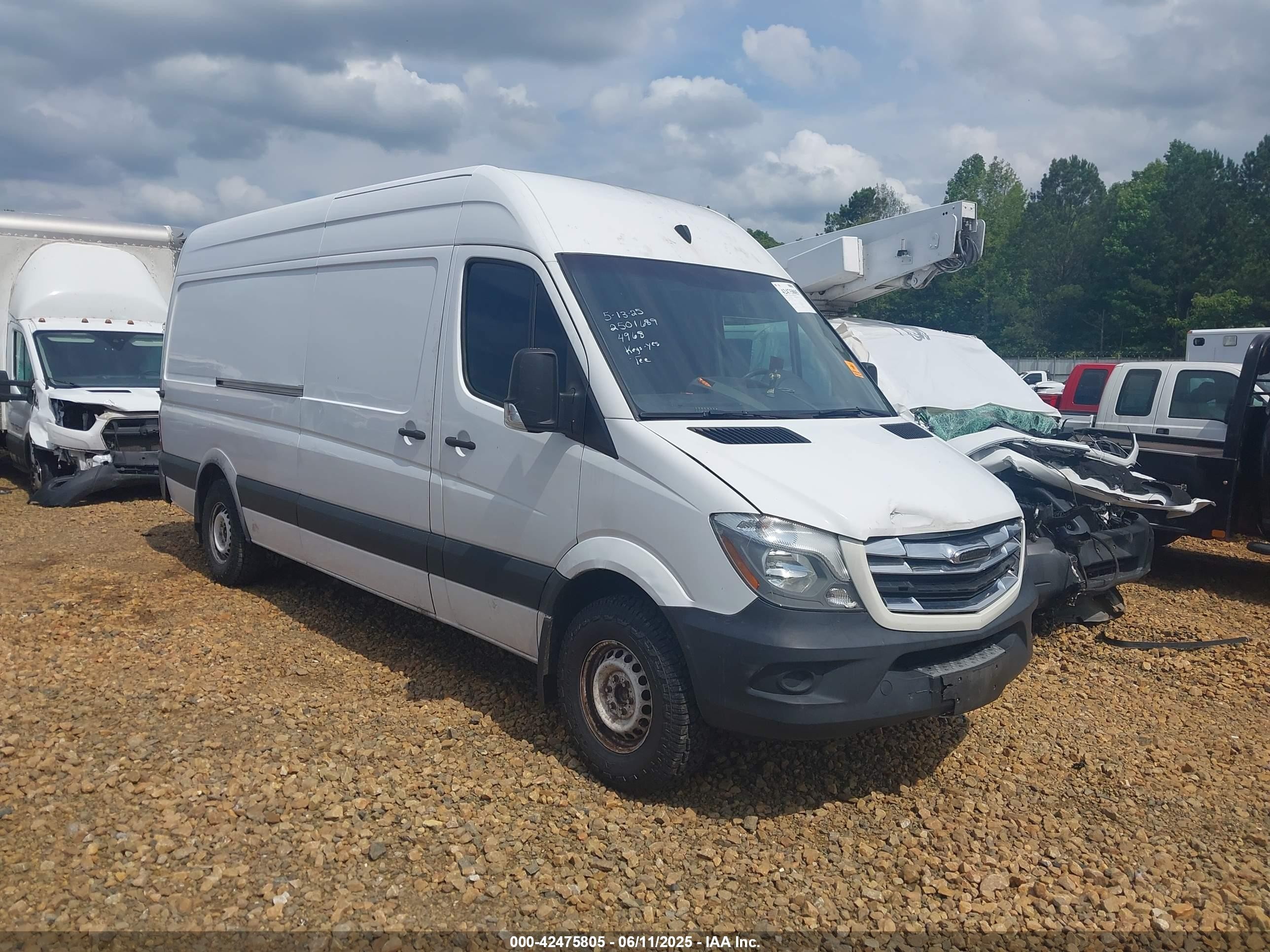 2017 Freightliner Sprinter Cargo, VIN WDYPE8CD2HP514968 — Front end
