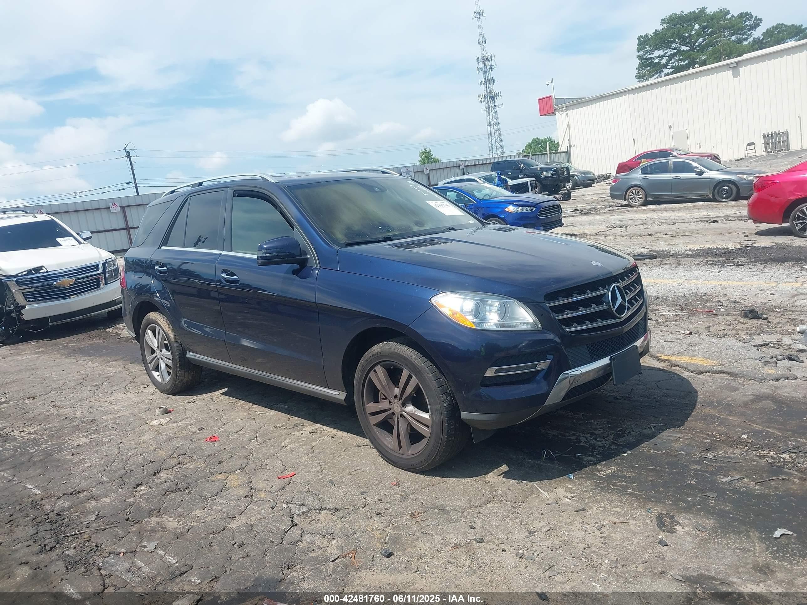 2015 Mercedes-Benz M 350, VIN 4JGDA5JBXFA610384 — Interior fire