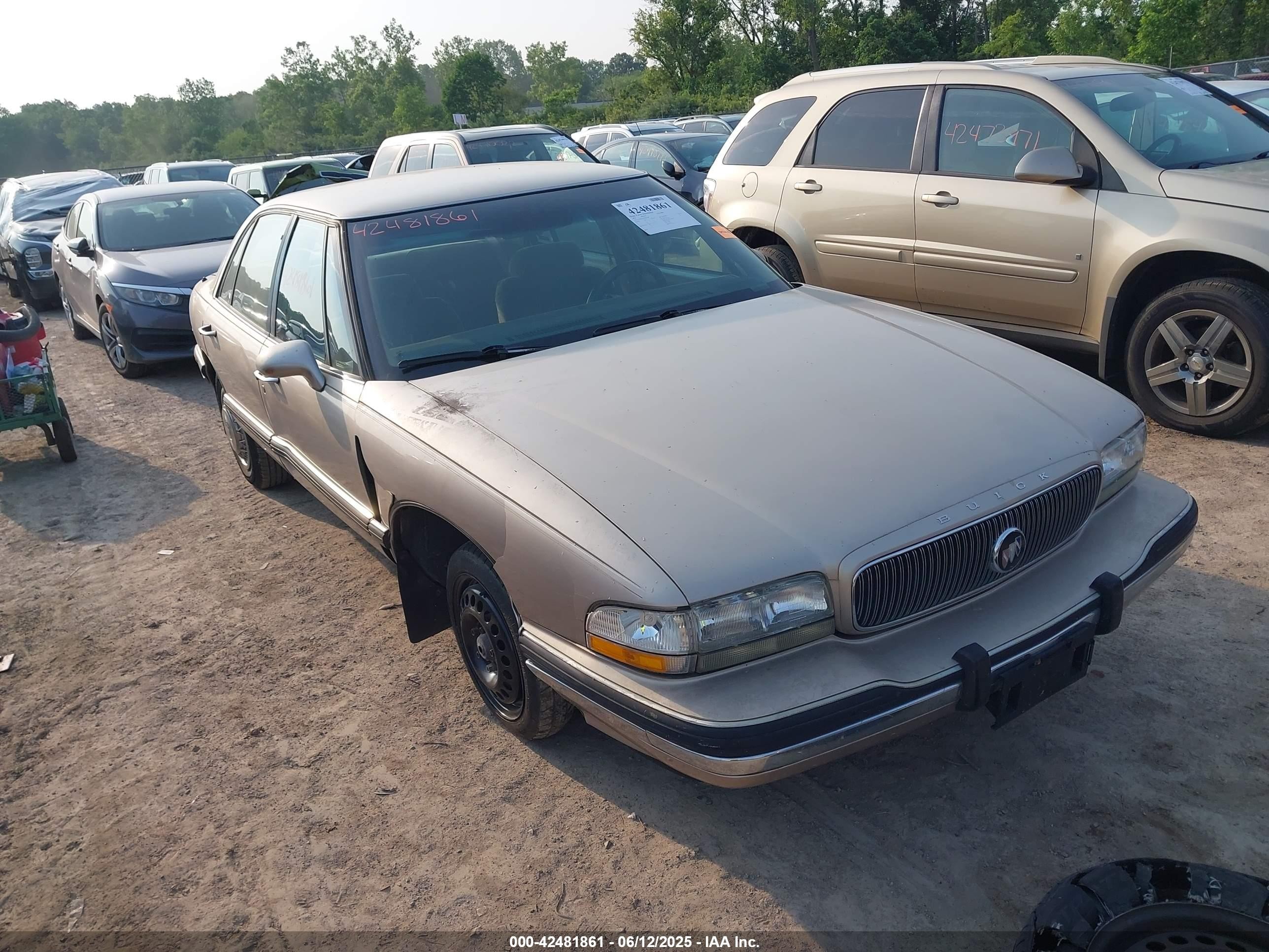 1994 Buick LeSabre Custom, VIN 1G4HP52L9RH405285 — Front end
