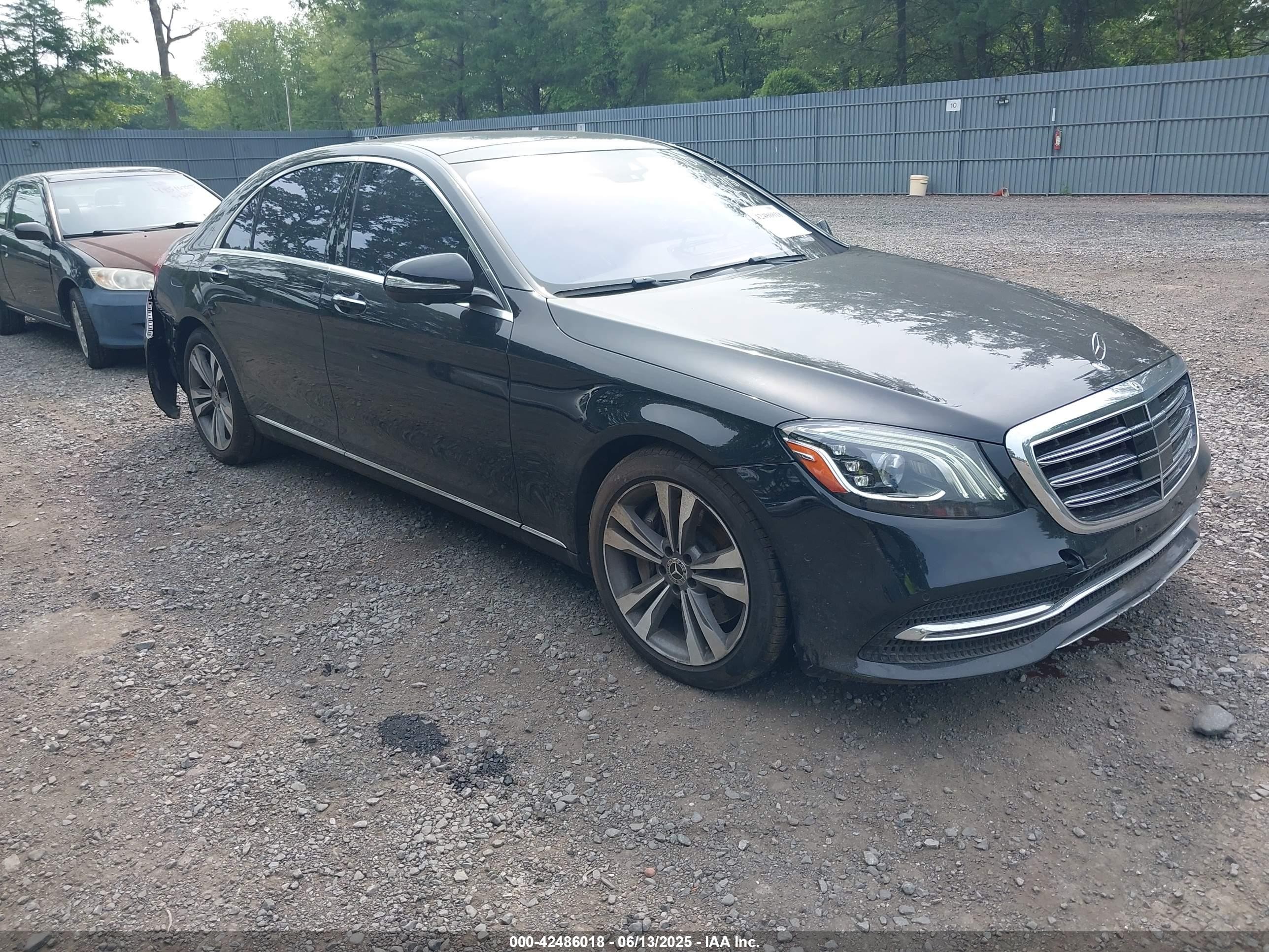 2019 Mercedes-Benz S 560, VIN WDDUG8GB5KA462897 — Side