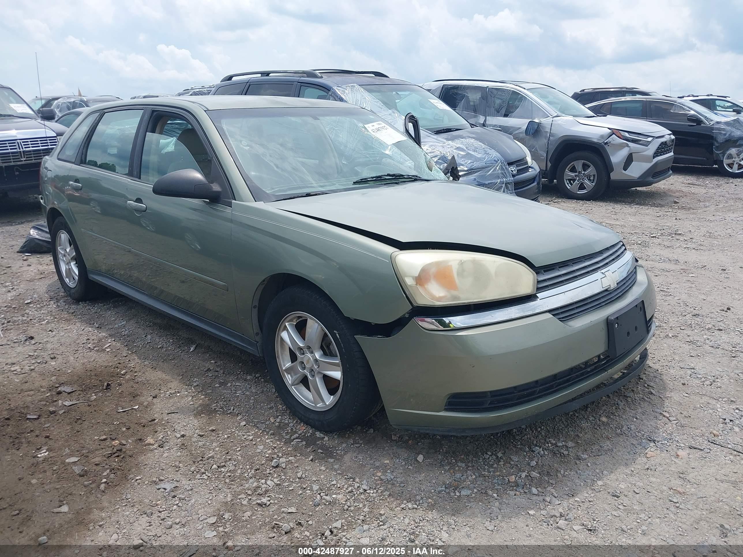 2005 Chevrolet Malibu Maxx LS, VIN 1G1ZT62845F102435 — Front end